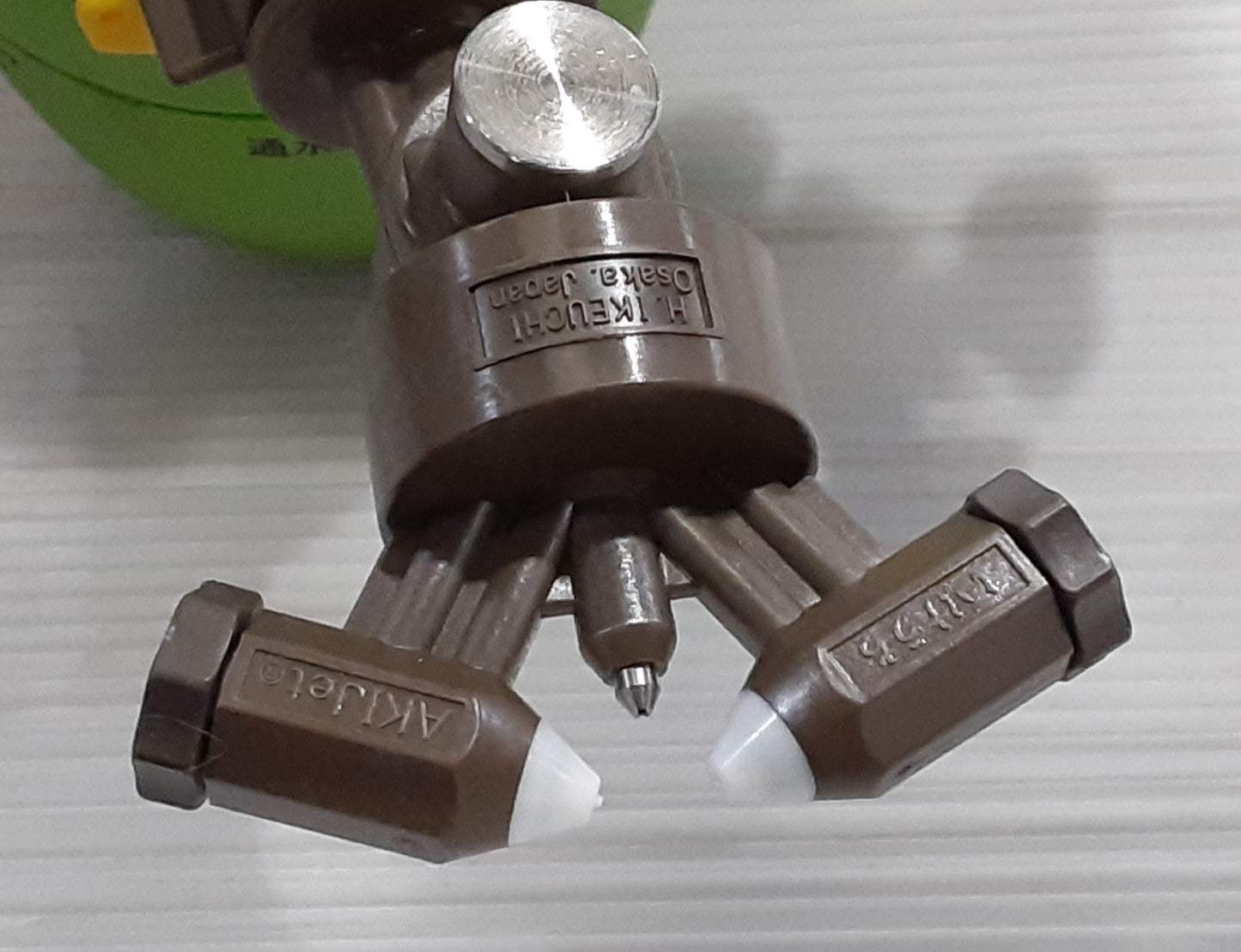 いけうち製 AKIMist“E” (アキミストE) 4本ノズル ドライフォグ加湿器 噴霧流量2.4~9.6/hr ikeuchi1-akimiste-1206