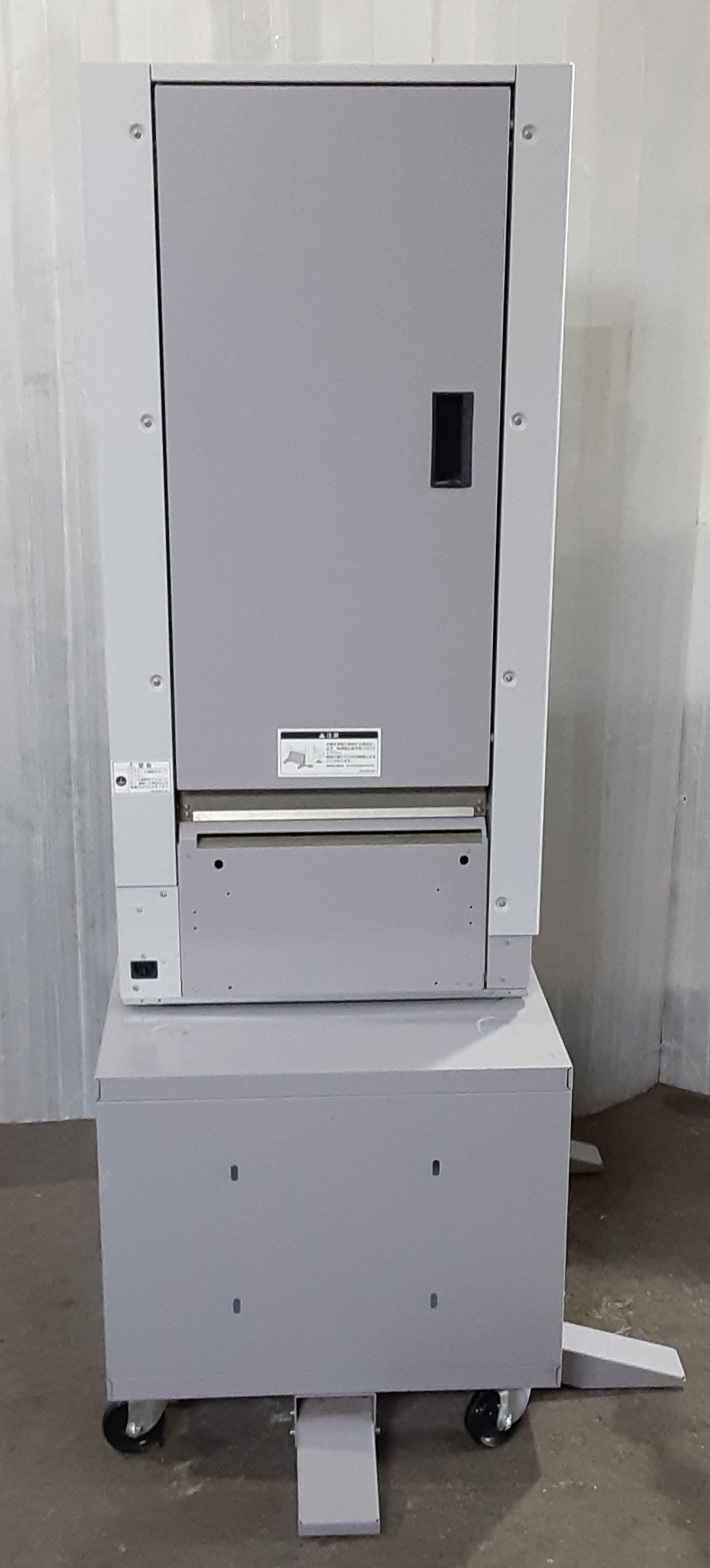 リソー TC3100 コロ式卓上丁合機 riso1-tc3100-4001