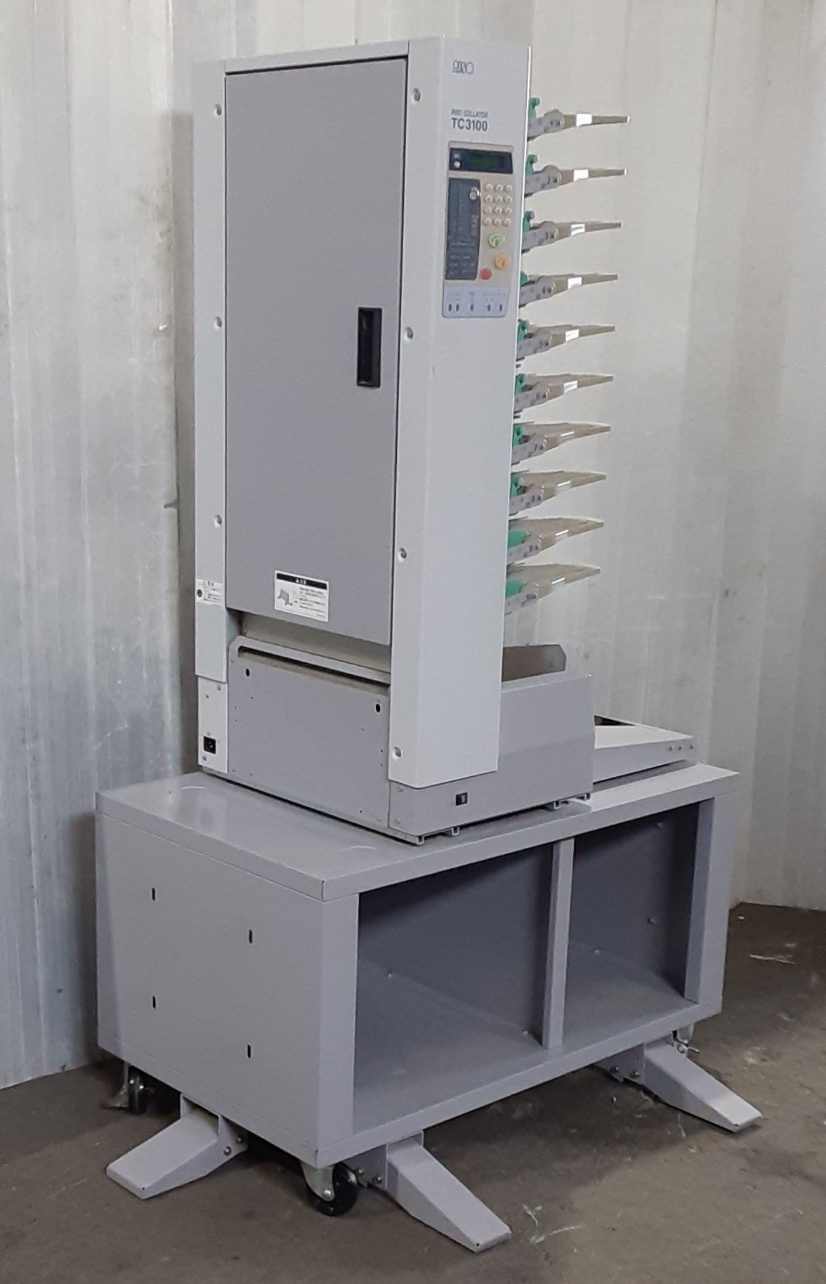 リソー TC3100 コロ式卓上丁合機 riso1-tc3100-4001