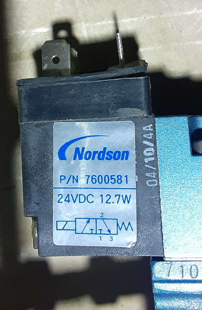 ノードソン製 ホットメルト用 アプリケータ クラシックブルー 2-LP-T パーツナンバー1055000A 24VDCプラグ付き nordson1-2lpt1055000-1293