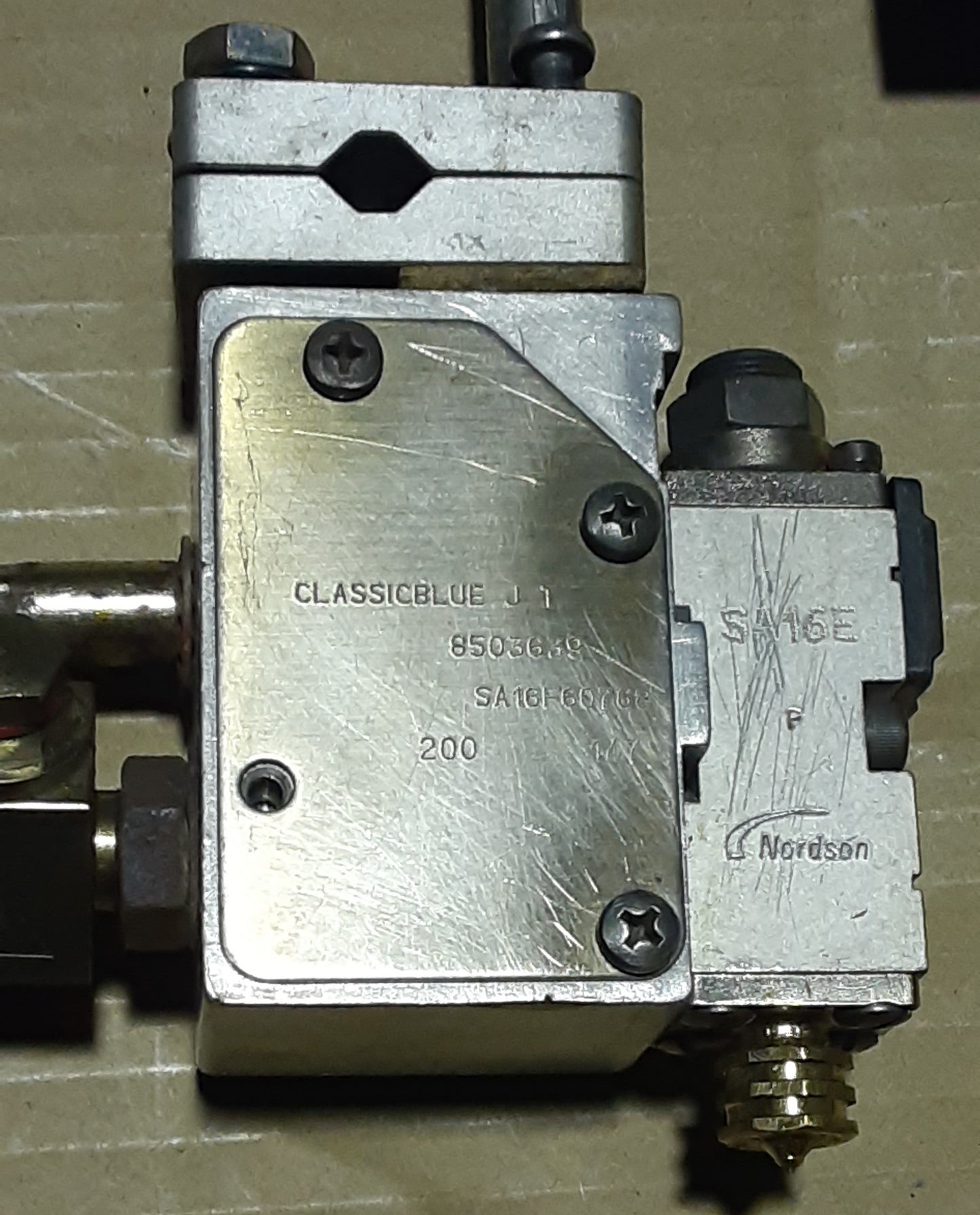 ノードソン製 ホットメルト用 アプリケータ クラシックブルー JT パーツナンバー8503639 SA16E 24VDCプラグ付き nordson1-jt8503639-1260