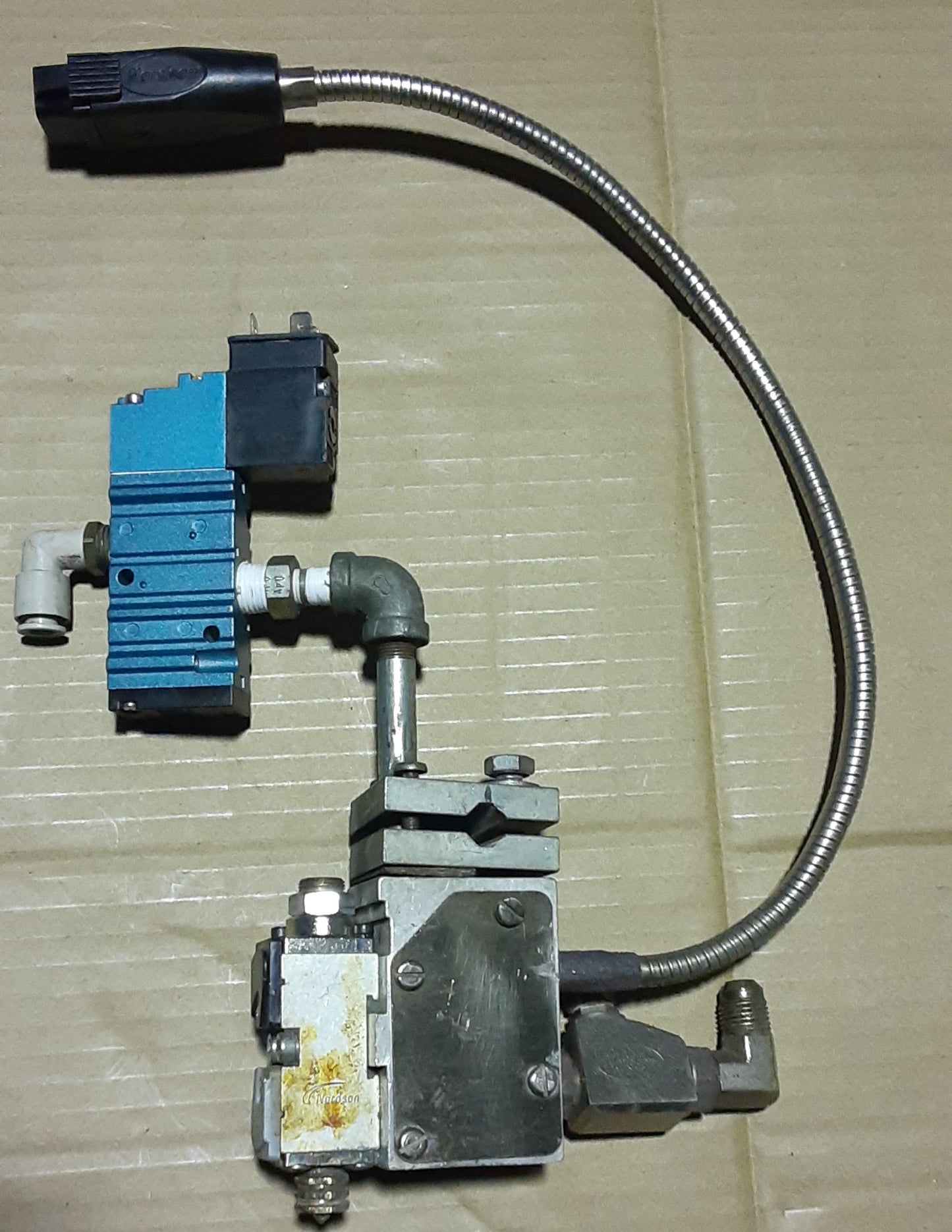ノードソン製 ホットメルト用 アプリケータ クラシックブルー JT パーツナンバー8503639A SA16E 24VDCプラグ付き nordson1-jt8503639-1281