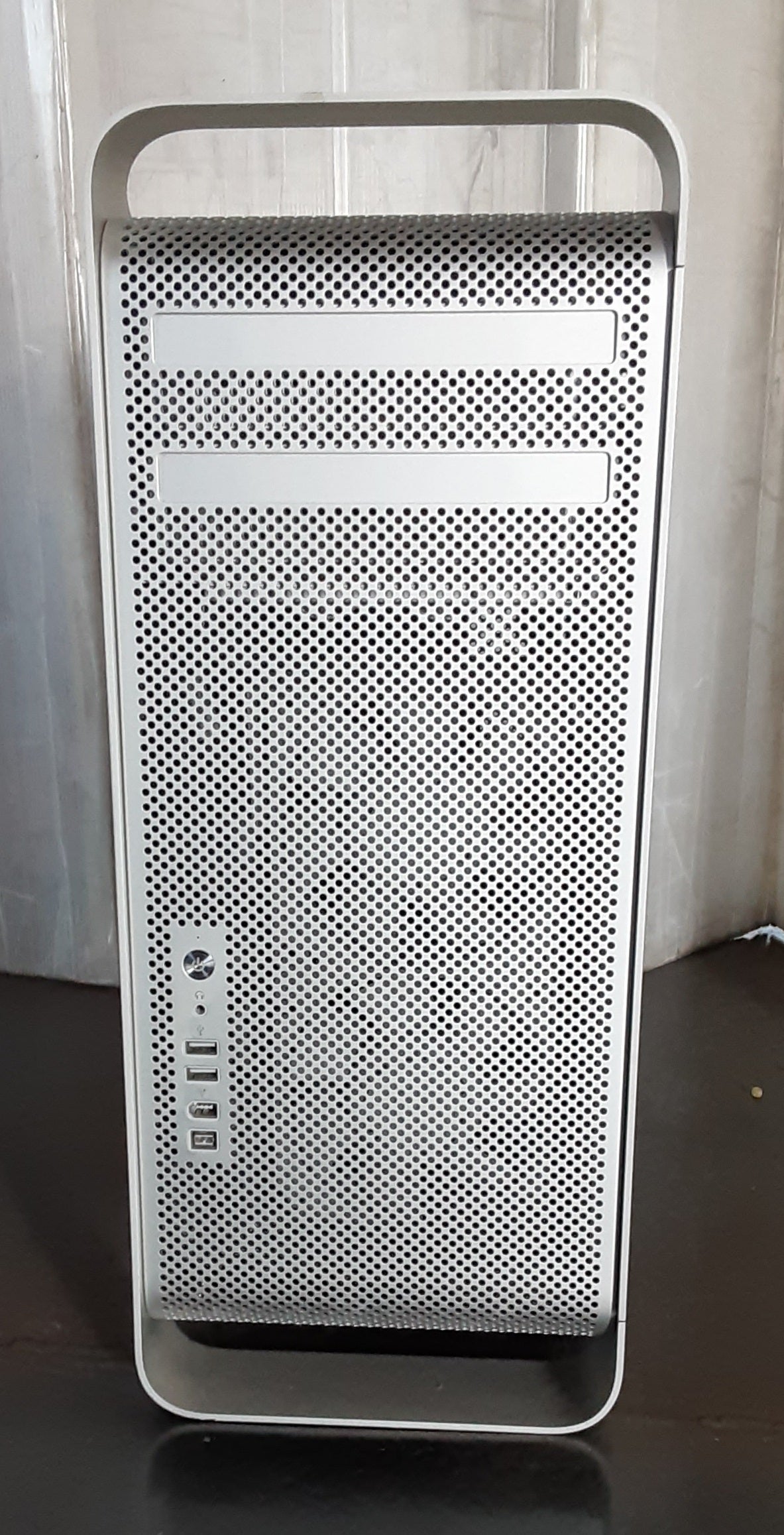 アップル製 MacPro /2.66QX/2X512/7300GT/500/SD パソコン DTP用 apple1-macpro266qx2x5127300gt500sd-1001