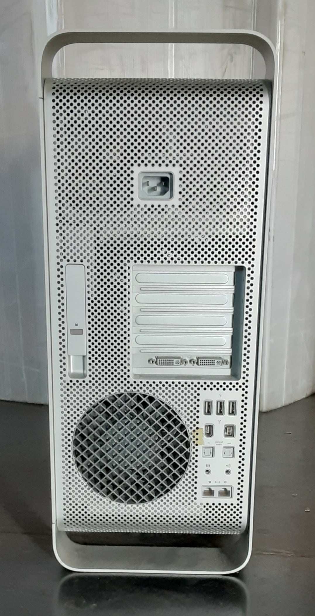 アップル製 MacPro /2.66QX/2X512/7300GT/500/SD パソコン DTP用 apple1-macpro266qx2x5127300gt500sd-1001