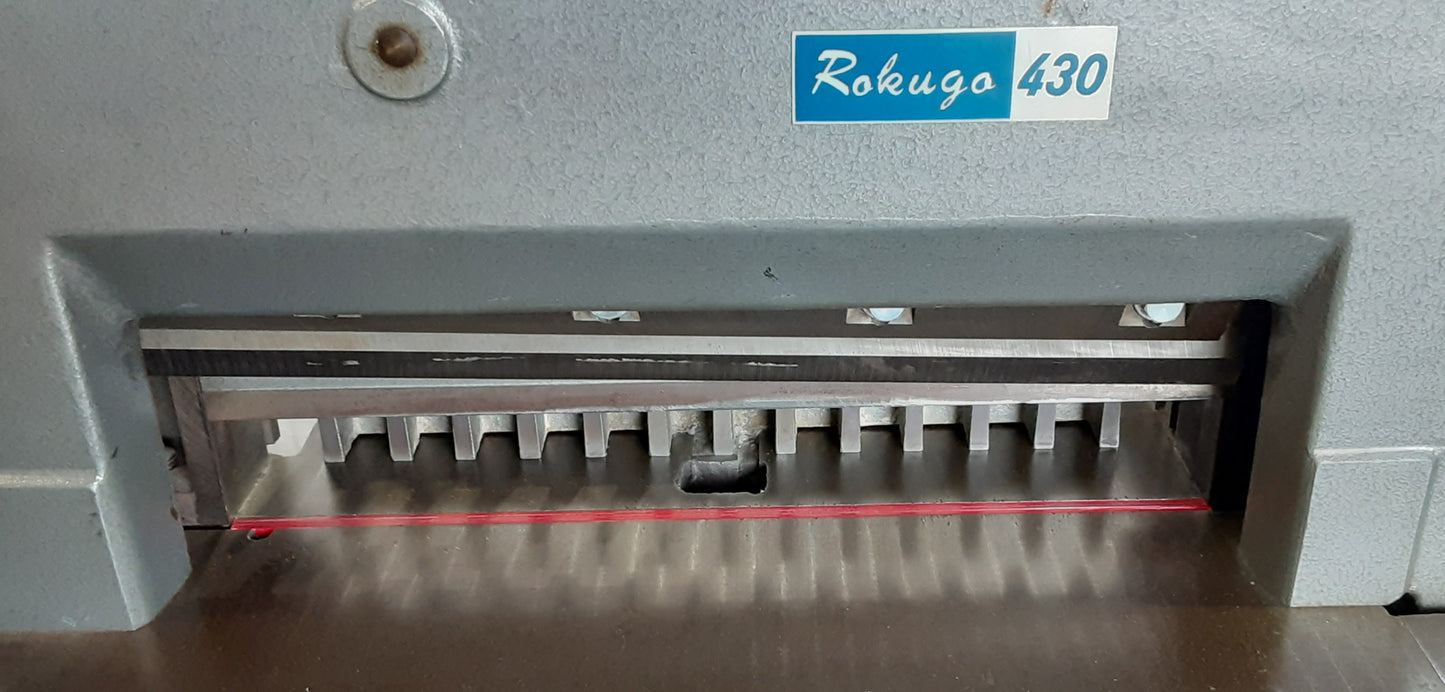 六合製作所(ROKUGO)製 小型電動断裁機 ROKUGO430 100V電源,断裁幅430mm(A3対応)