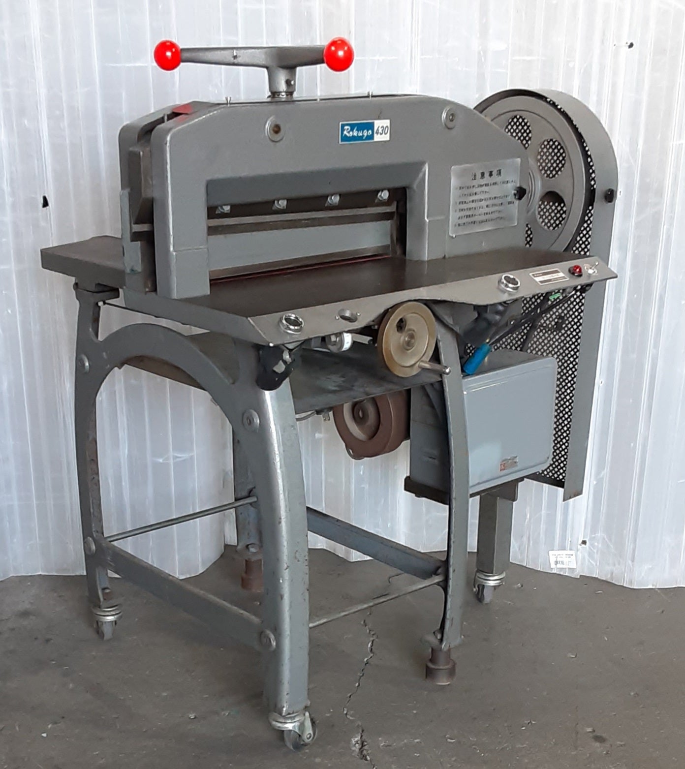 六合製作所製 小型電動断裁機 ROKUGO430 100V電源,断裁幅430mm(A3対応) rokugo-rokugo430-1001