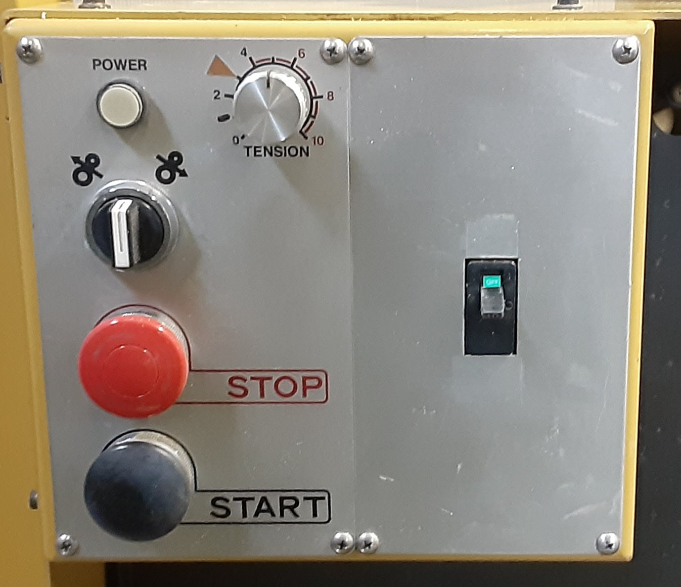 ストラパック(STRAPACK)製 自動梱包機 結束機 RQ-8LD 超低床タイプ アーチ内寸850×1200mm strapack1-rq8ld-8517