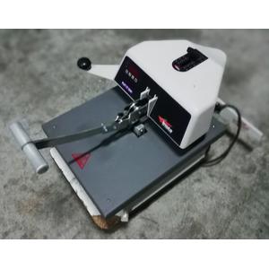 熱転写用 ヒートプレス Model228 手動式、最高温度200℃ INSTA(インスタ)製