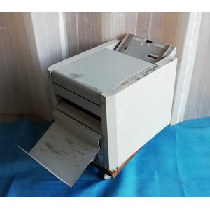 中綴じ折り製本機(綴じ機) SPF-7 A3〜B5対応,平綴じ・折のみ加工も可能 ホリゾン(Horizon)製