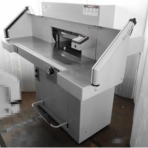 コンピュータ式油圧断裁機 EBA-551 断裁幅最大550mm ウチダ(ウチダテクノ,UCHIDA,内田洋行)製