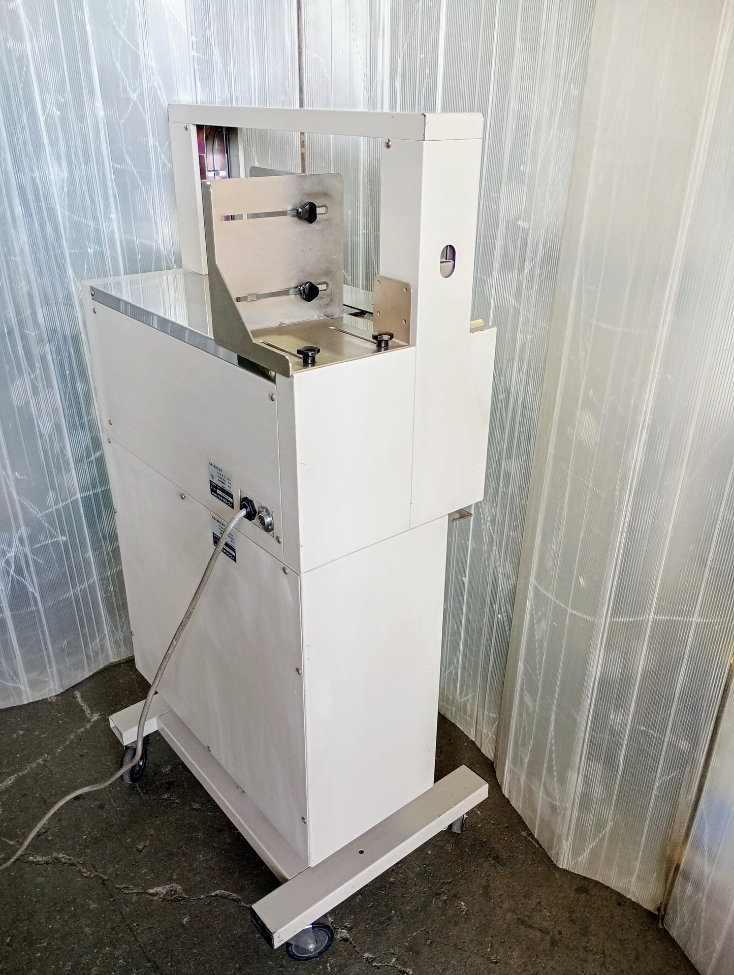 ウチダテクノ テーピット TAPIT WII 帯掛け機 ロングテープ専用台付き uchidatechno1-tapitwii-1014