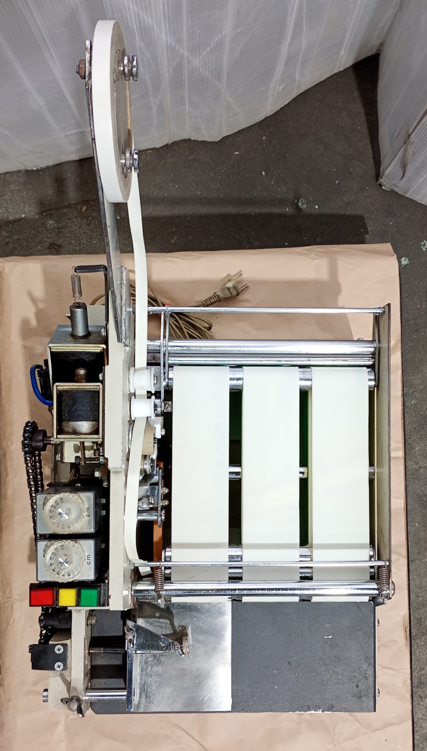 日本理化製紙株式会社 FREE TAPER FT-1000 両面テープ貼り機 nihon rika seishi1-freetaper1000-7099