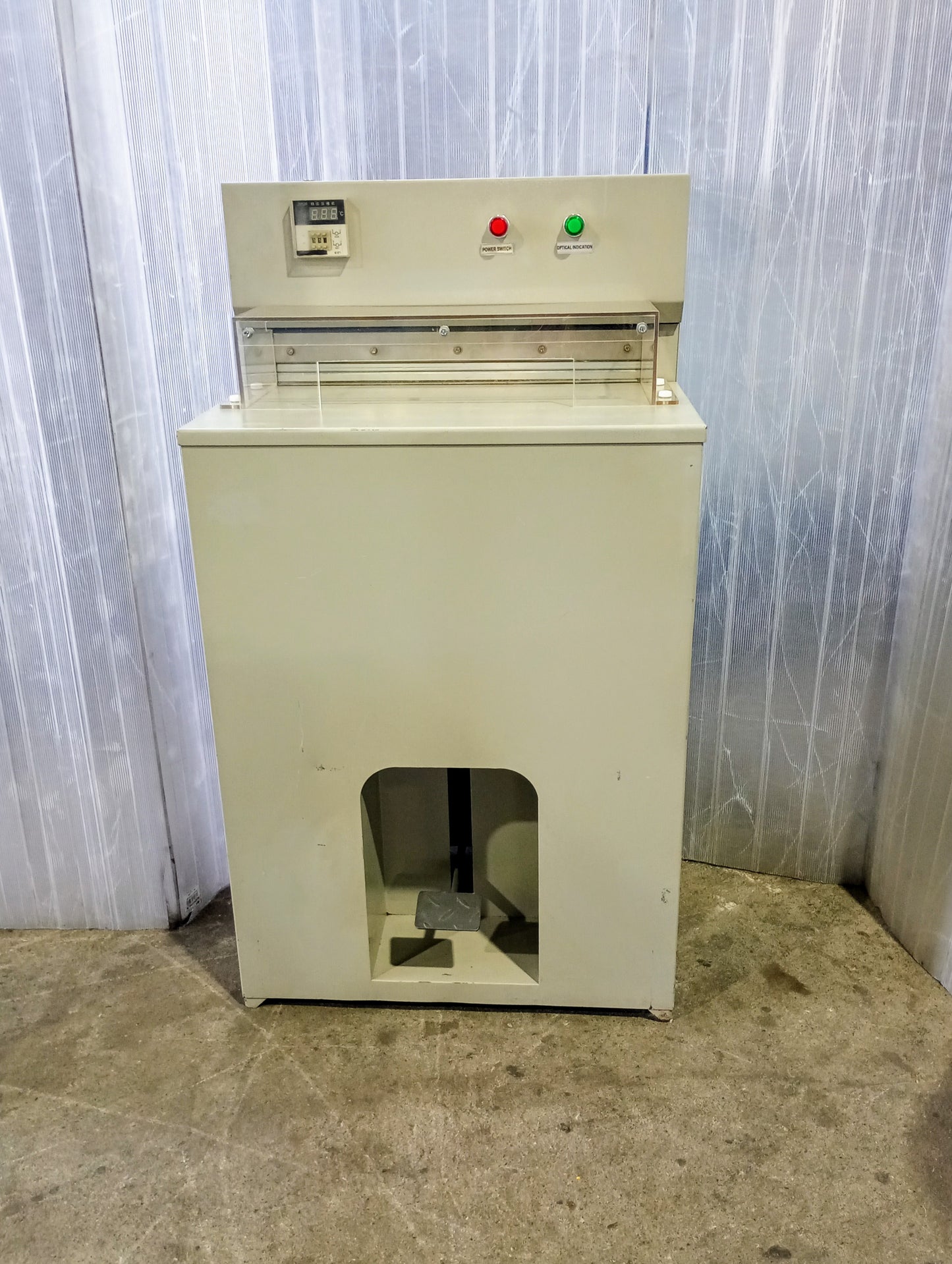 トヨテック BB520 イチョウ加工機 ハードカバー上製本 toyotech-bb520-3001