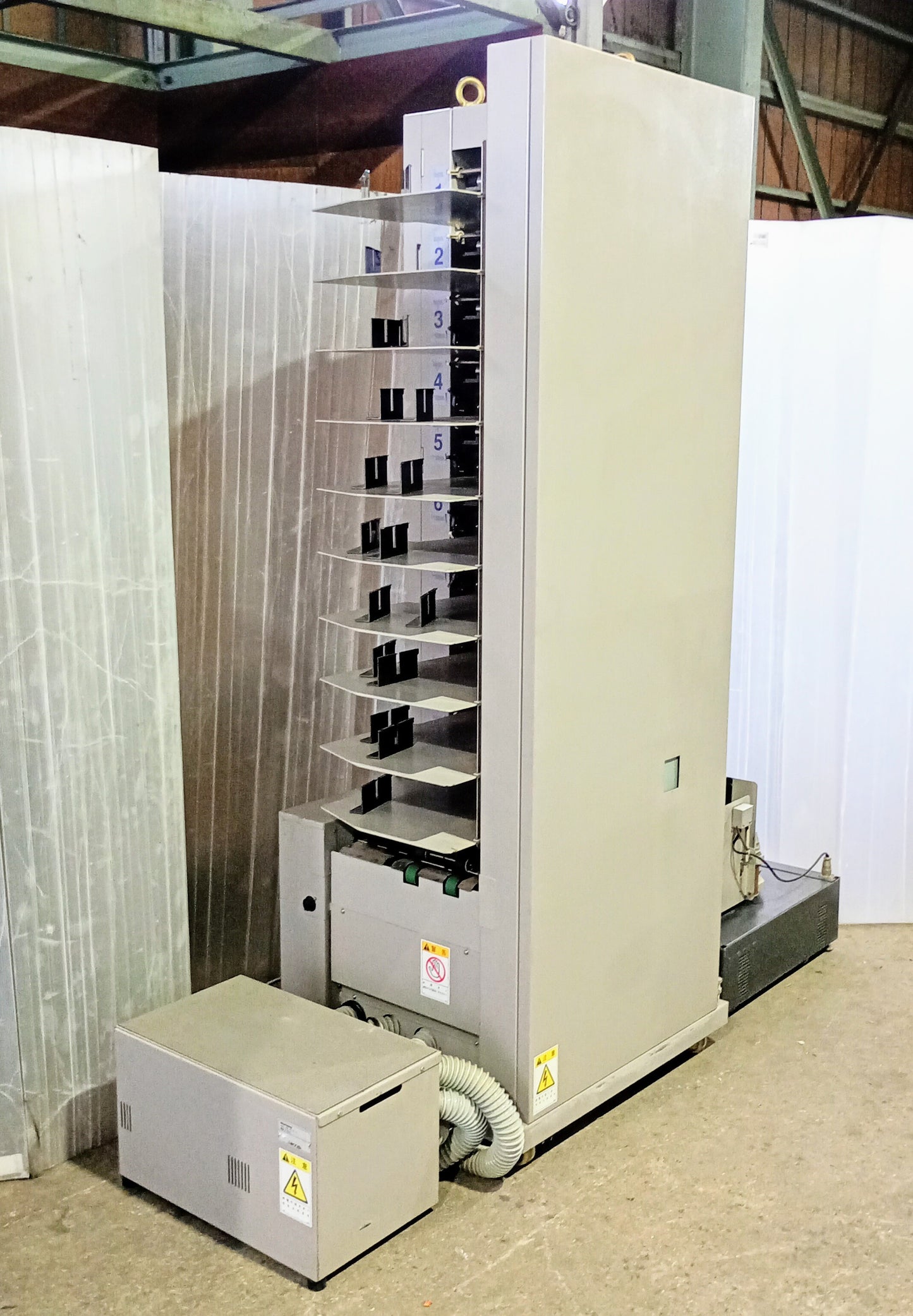 ホリゾン VAC-100 エア式丁合機 1タワー+クロススタッカー horizon1-vac100-28001