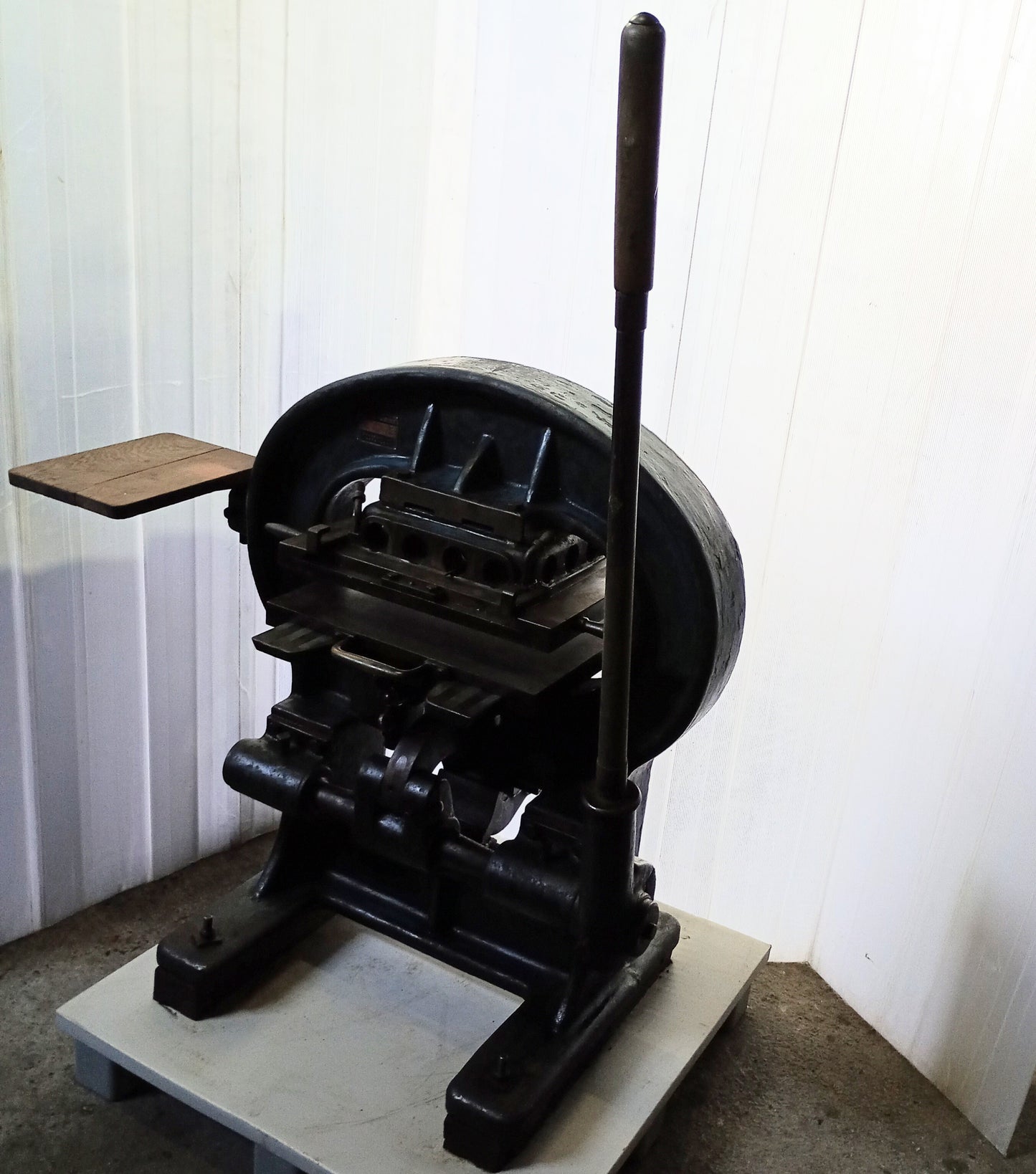 竹屋機械工業 手動 ダルマプレス機 takeyakikaikogyo1-420x360press-7001