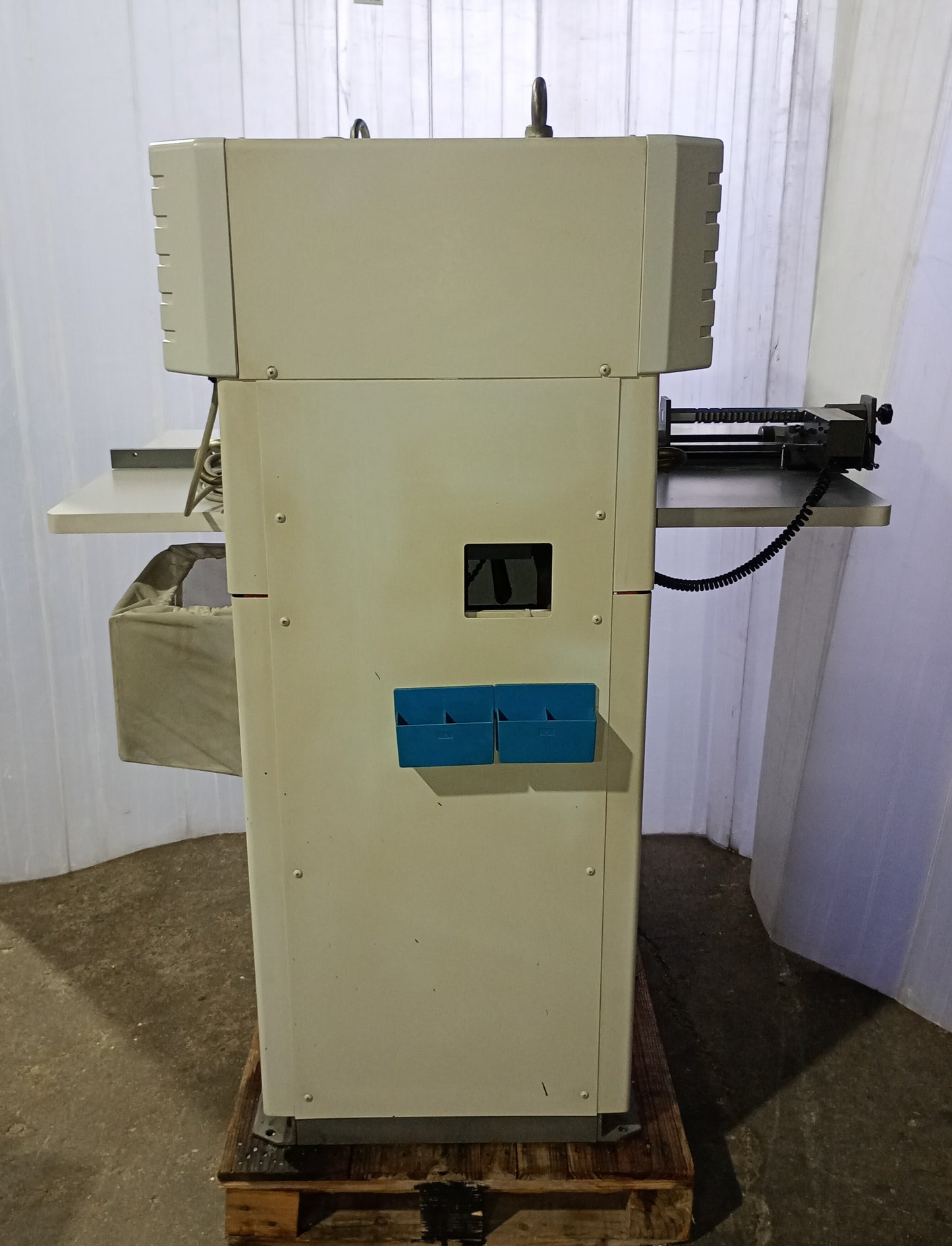 ウチダ LA-4 ペーパードリル・4穴穿孔機 uchidatechno1-la44-9001