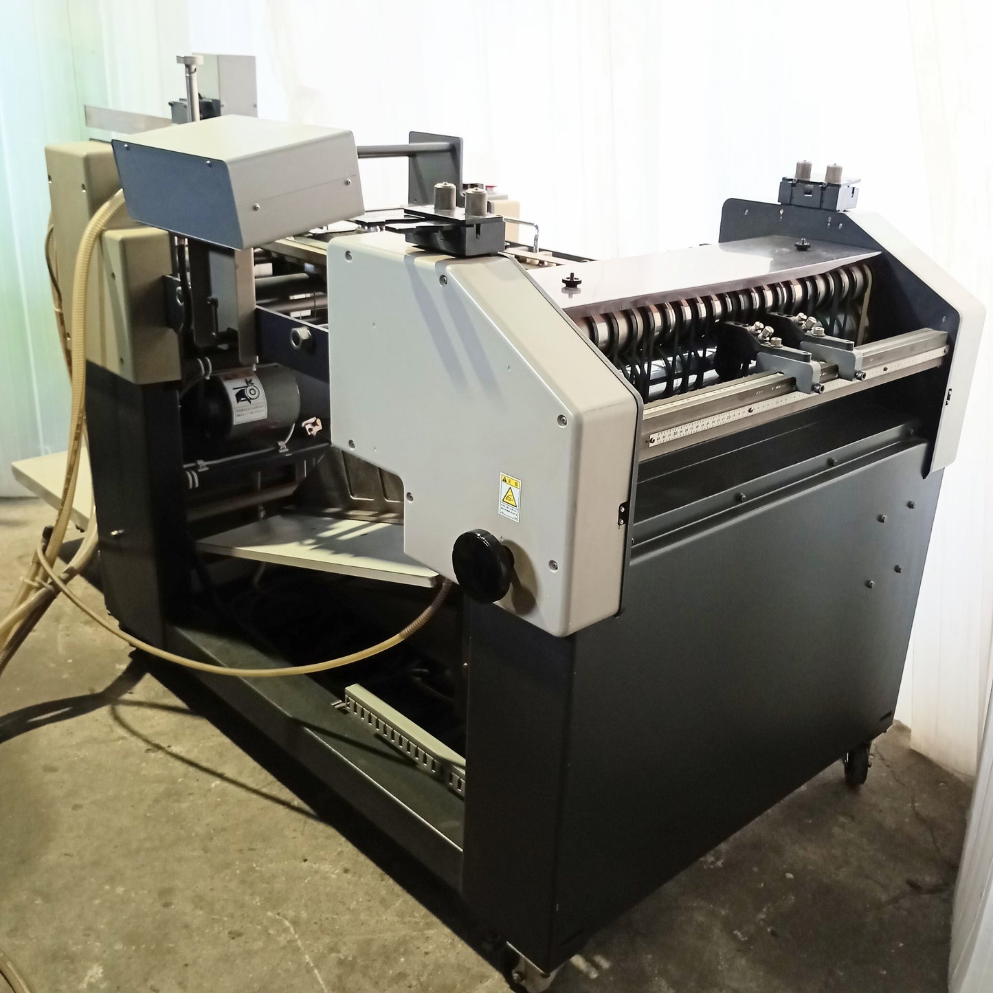 ホリゾン VP66 ミシン目加工機 菊判半裁 horizon1-vp66-0002