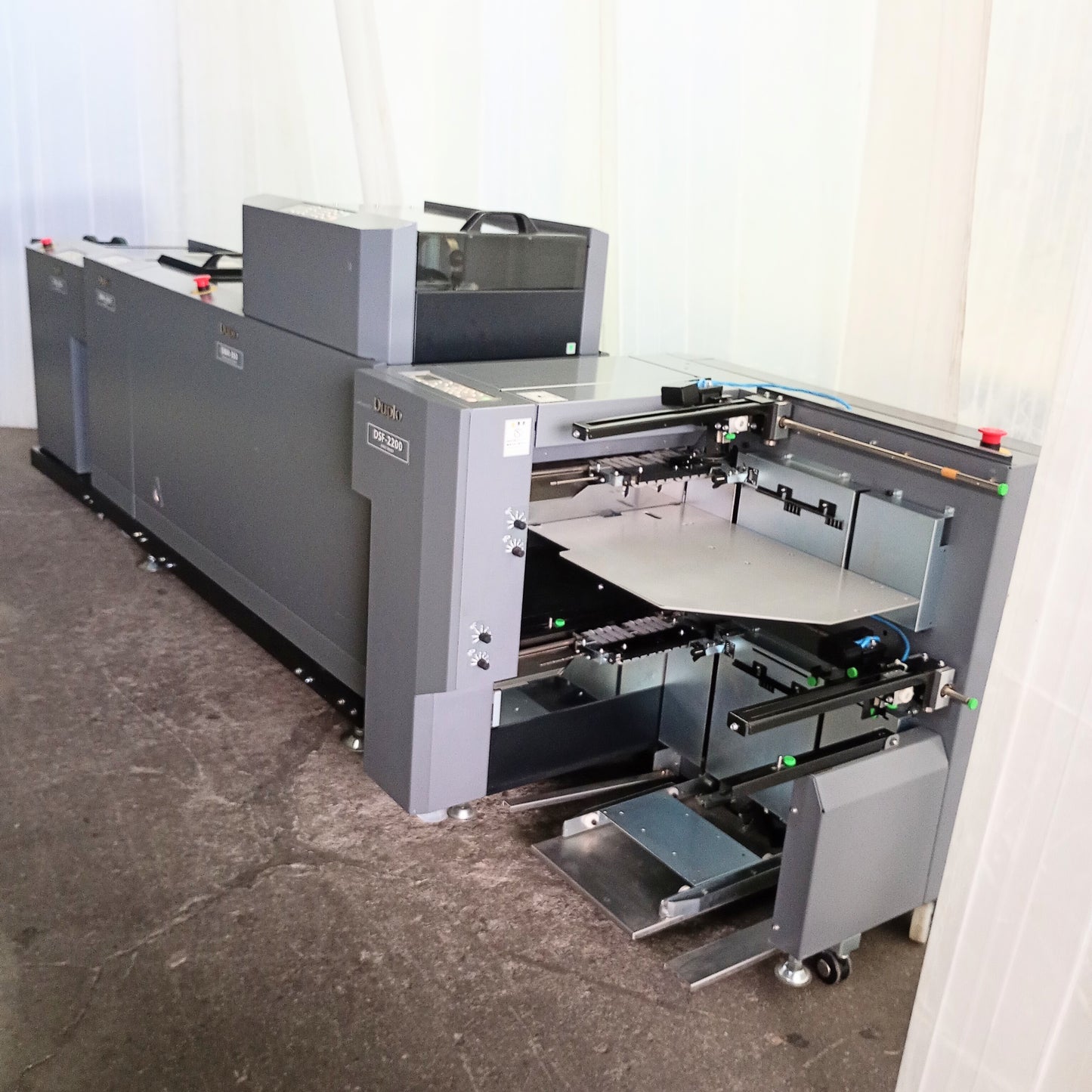 デュプロ DSF-2200 + DBM-350 オフライン中綴じ製本ライン オンデマンド冊子に最適 duplo1-dsf2200dbm350-5001