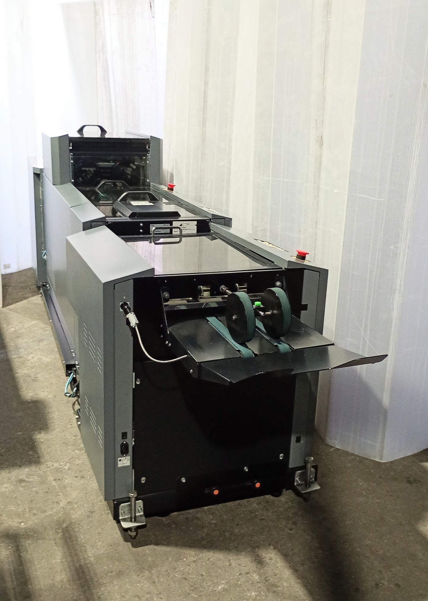 デュプロ DSF-2200 + DBM-350 オフライン中綴じ製本ライン オンデマンド冊子に最適 duplo1-dsf2200dbm350-5001