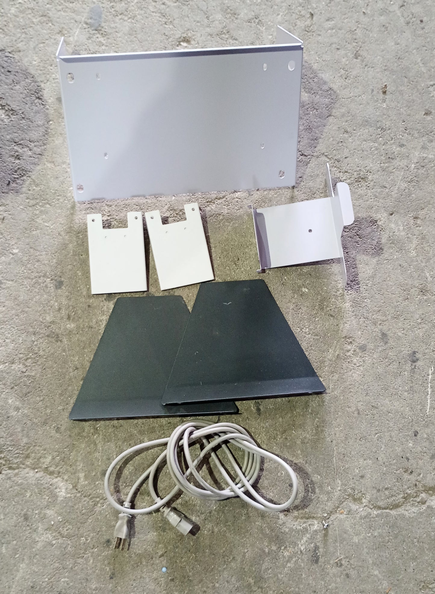 リソー TC5100 コロ式卓上丁合機 合紙&分割付き riso1-tc5100-0042