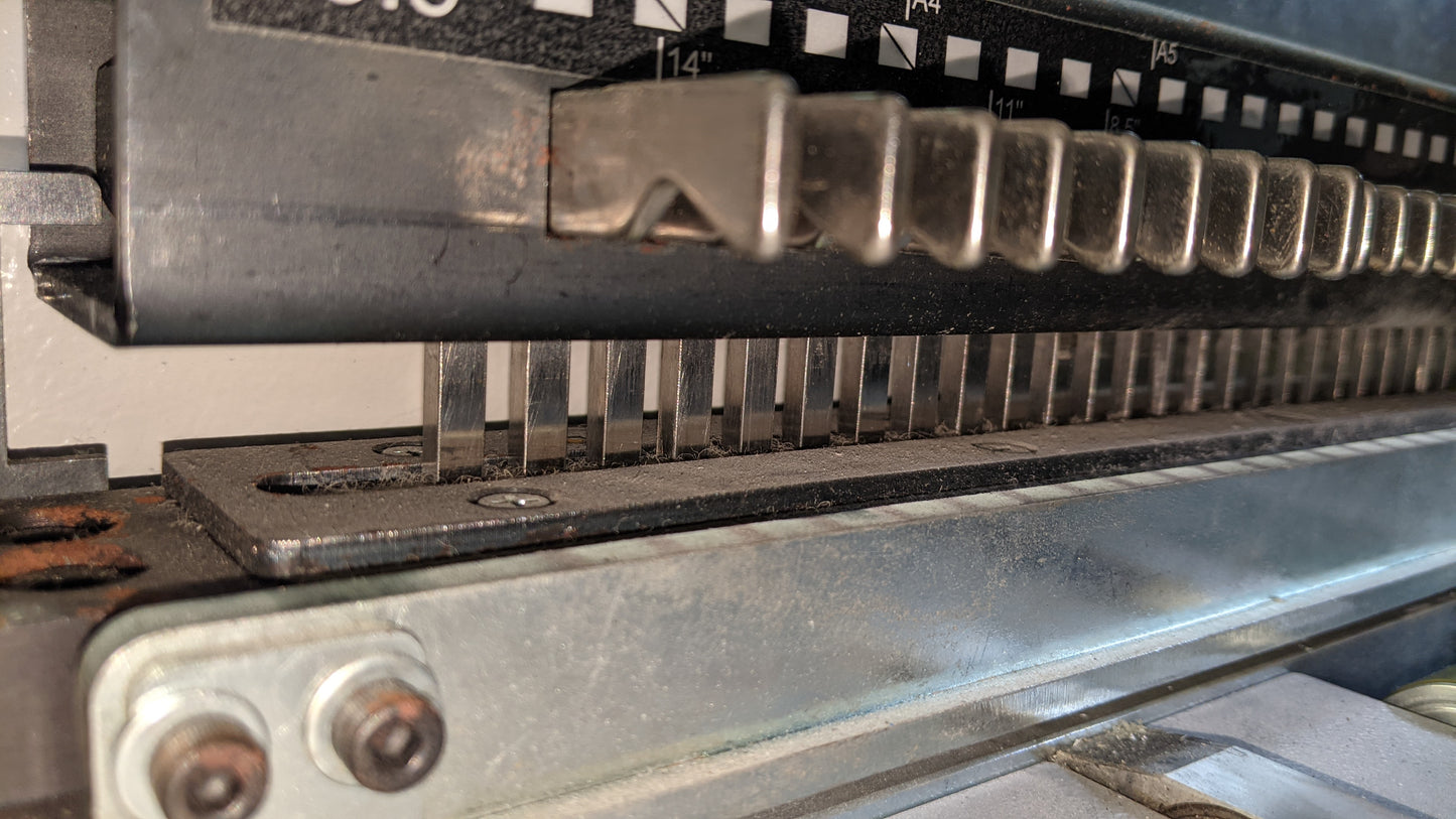 笹岡工業 HSP360 自動パンチングマシン(カレンダー・ルーズリーフパンチ) sasaokakogyo1-hsp360-6036