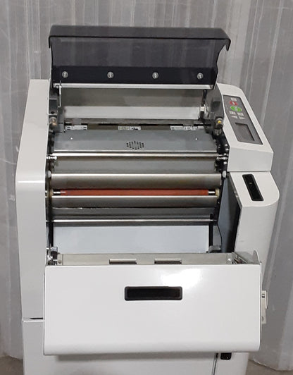 フジプラ製 AL-MEISTER ALM3220 全自動ラミネーター A3対応 fujipla1-fujiplaalmeisteralm3220-6041