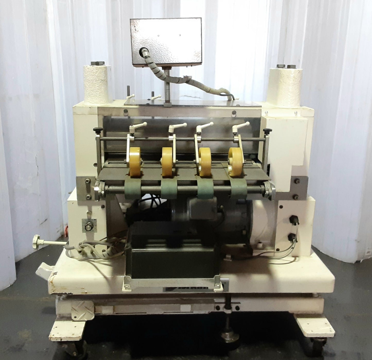 東北工業 TW-2 折り機用プレススタッカー touhokukougyo1-tw2-2778