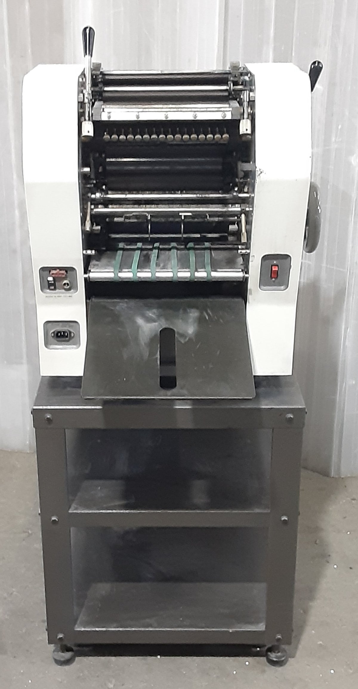 中古 シナノケンシ(丸紅マシナリー)製 プレクスター AR-010 卓上カード 