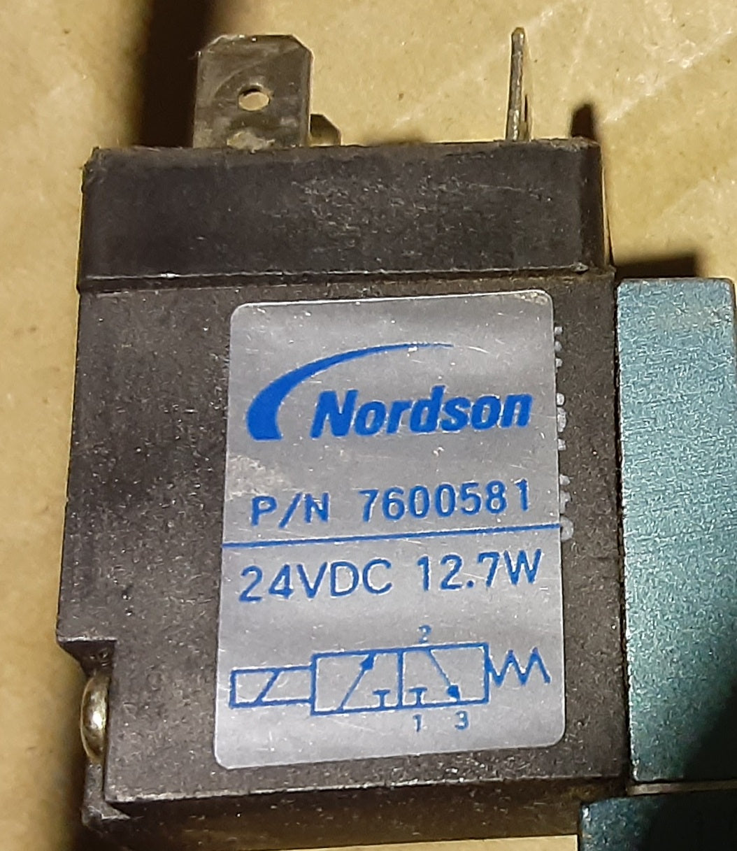 ノードソン製 ホットメルト用 アプリケータ クラシックブルー 2-LP-T パーツナンバー1055000A 24VDCプラグ付き nordson1-2lpt1055000-1266