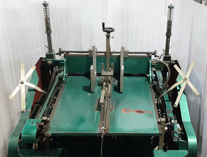 【商談中】府中紙工 コーナーテープ貼り機 箱角テープ留め機 四隅同時留め　fuchushiko1-fourcornertaper-2024031201