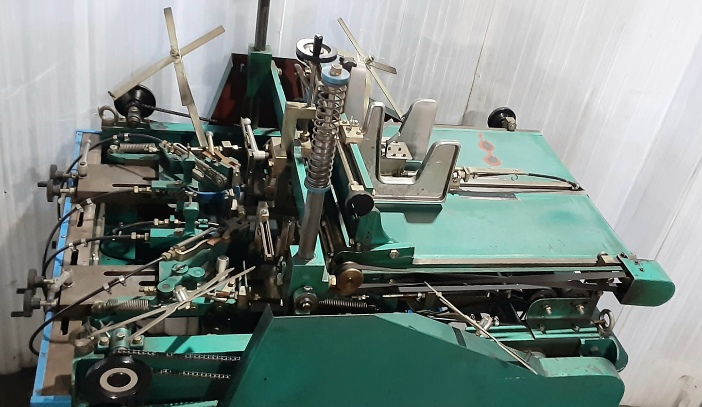 【商談中】府中紙工 コーナーテープ貼り機 箱角テープ留め機 四隅同時留め　fuchushiko1-fourcornertaper-2024031201