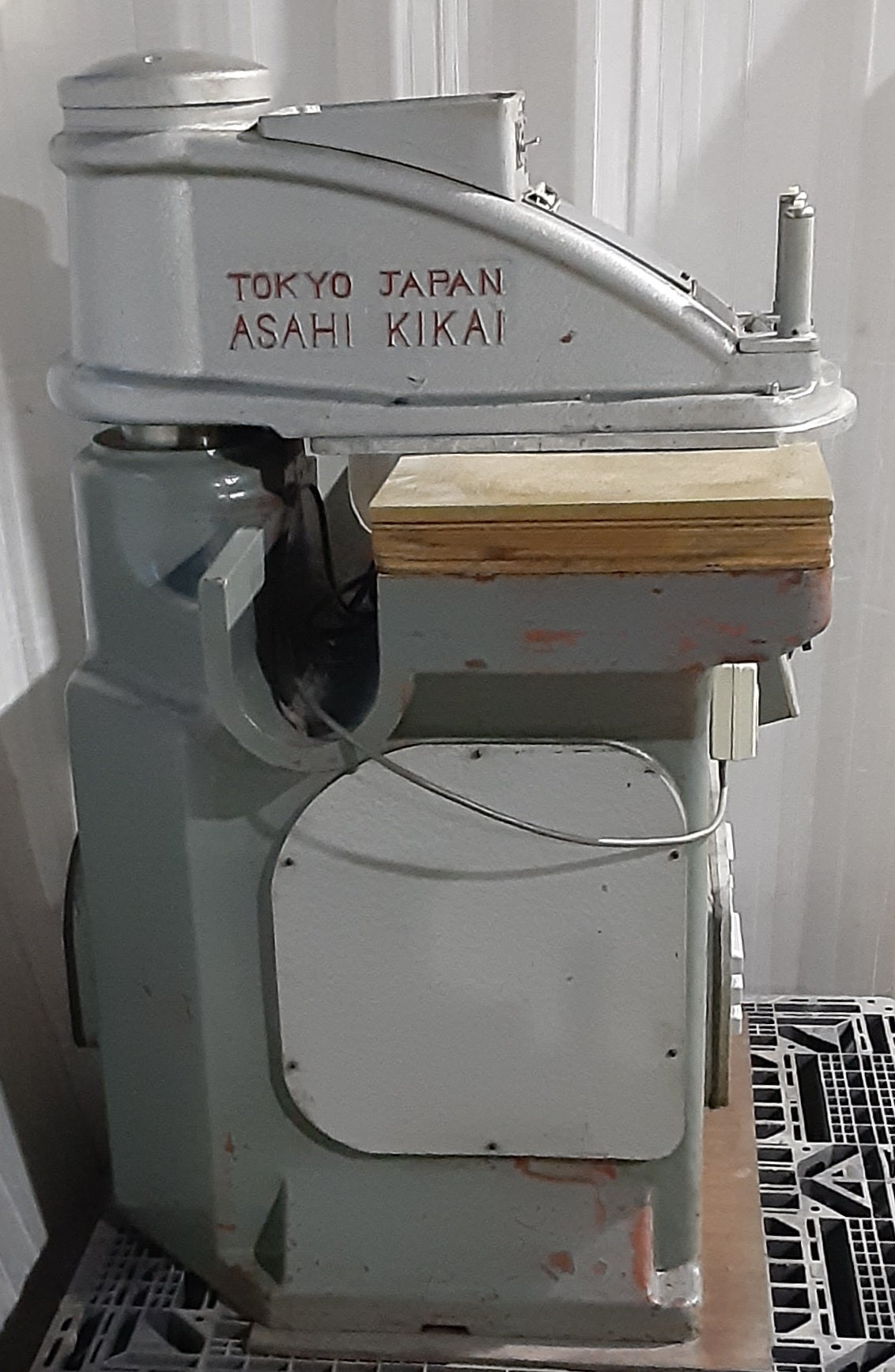 旭機械製 MHCシリーズ MHC-900 油圧式クリッカー抜き機 asahikikai-mhc900-1138