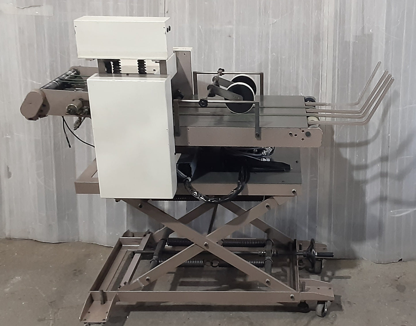 正栄機械製作所 横型プレススタッカー キックカウンターあり shoei1-pressstacker-5001