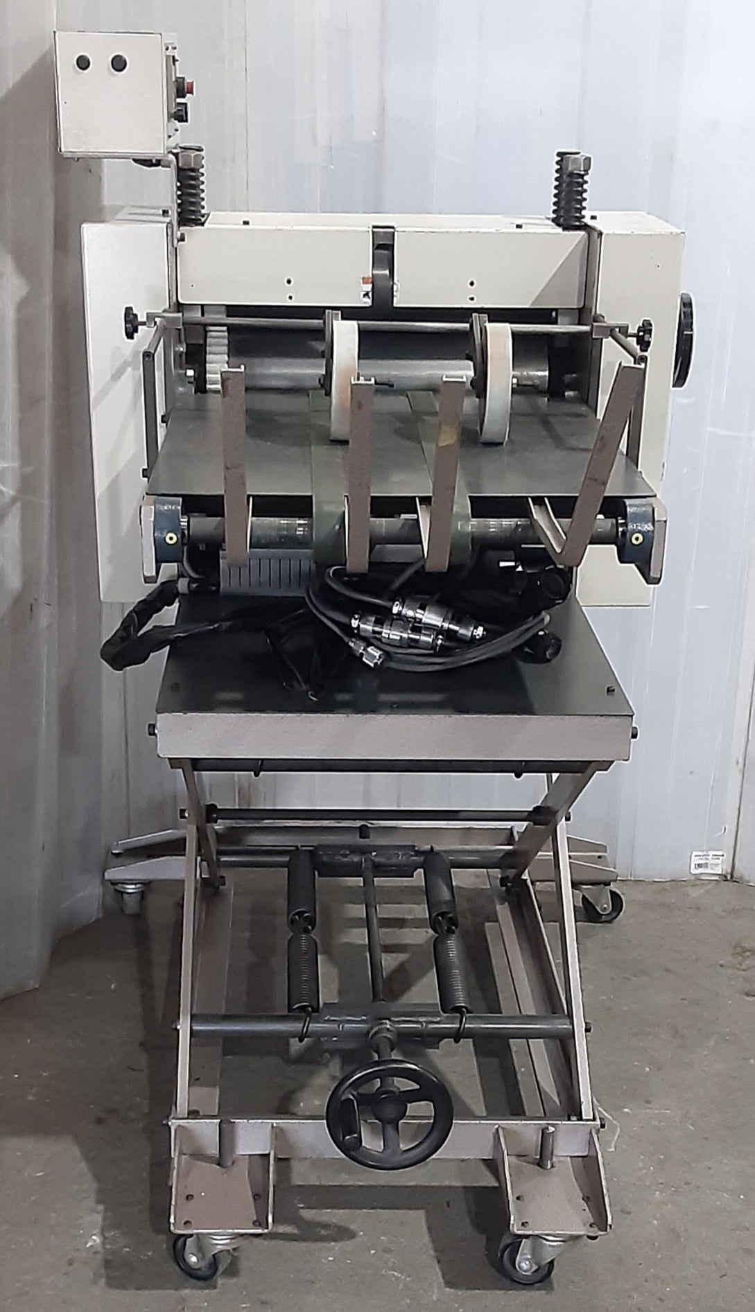 正栄機械製作所 横型プレススタッカー キックカウンターあり shoei1-pressstacker-5001