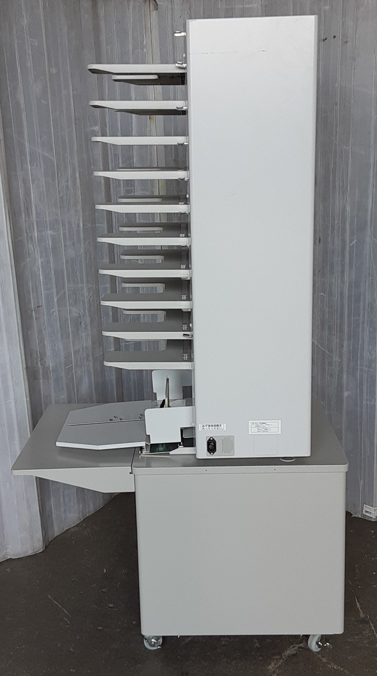 リソー TC7100 コロ式卓上丁合機 段数10段 A3ノビ対応 riso1-tc7100-3001