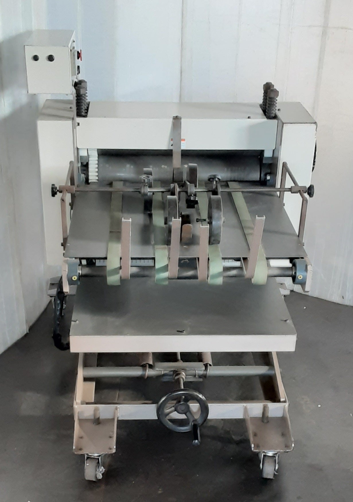 正栄機械製作所 横型プレススタッカー shoei1-pressstacker-04251