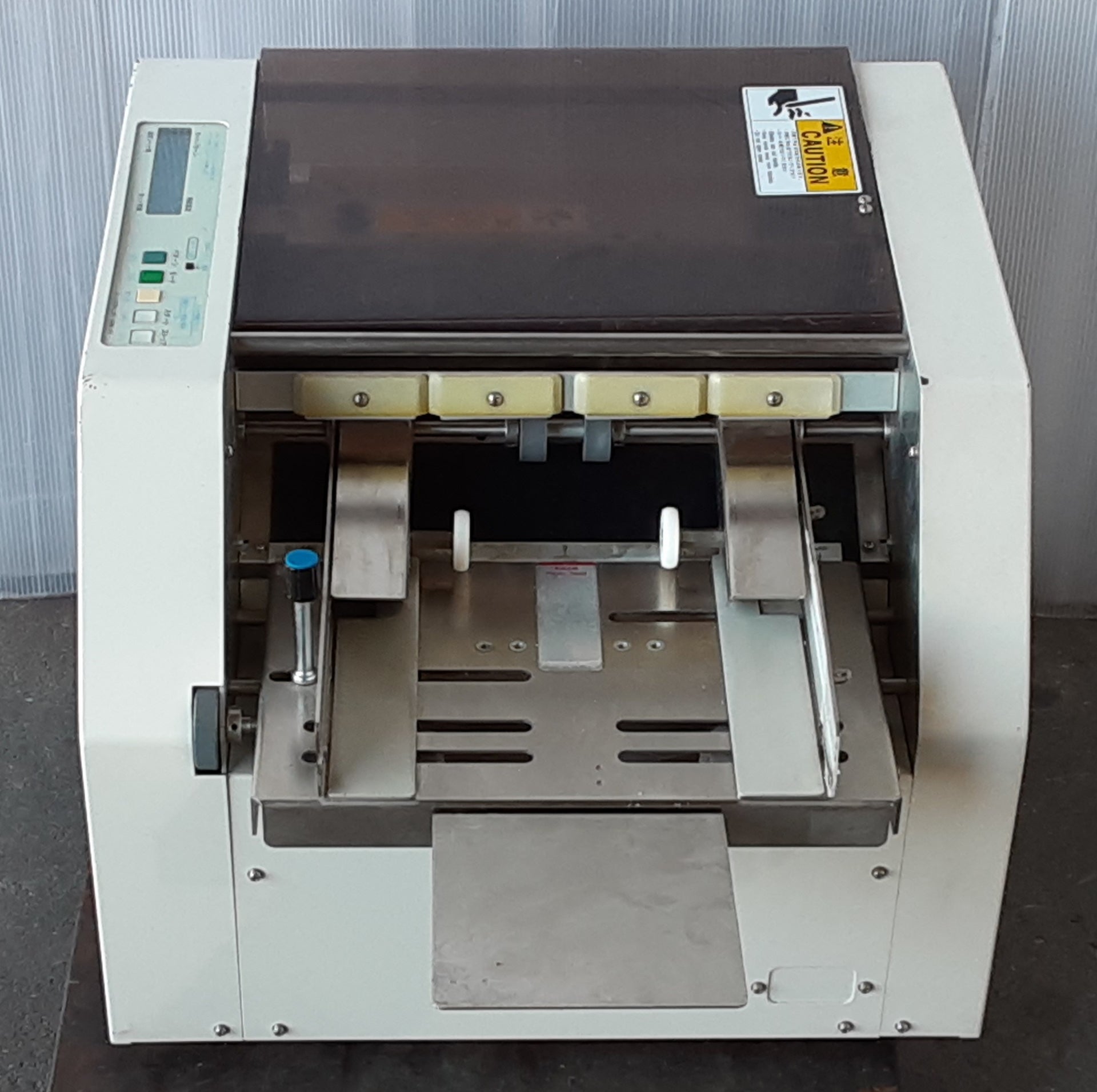 中古 岩崎通信機 きりっ子SK20NL 名刺カッター