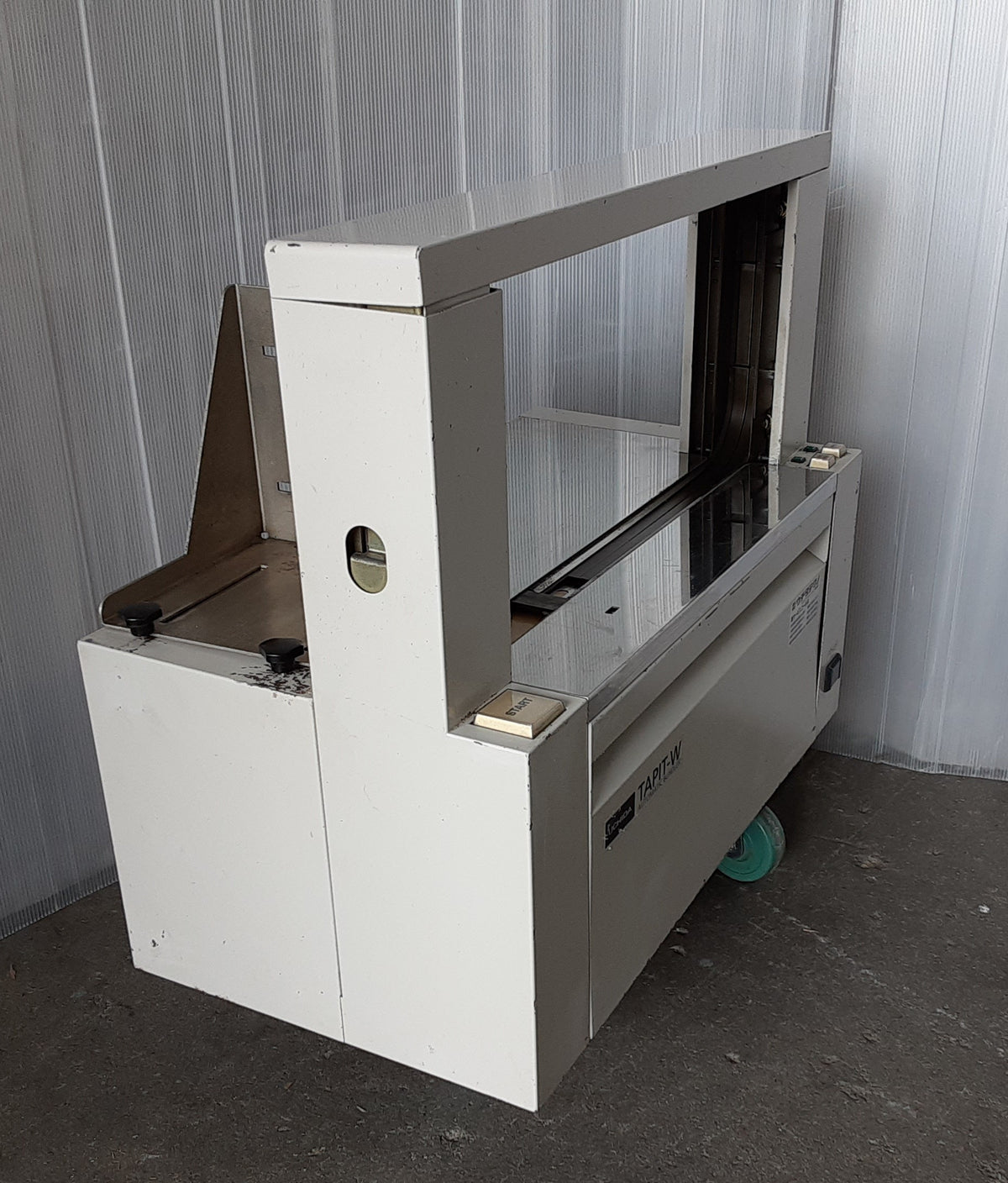 中古 ウチダ テーピットW 帯掛機 uchidatechno