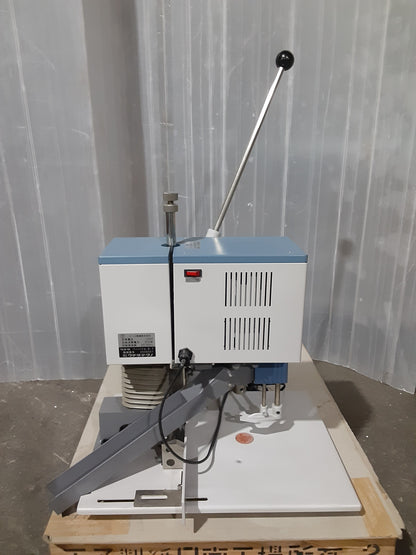 ウチダ　D-7　卓上型電動ドリル・紙工用穿孔機　uchidatechno1-d7-8001