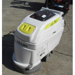 自走式床洗浄機(スクラバー) クリーンバーニーSE-500e 能力1900平米/h,100V電源で充電可能 アマノ(AMANO)製