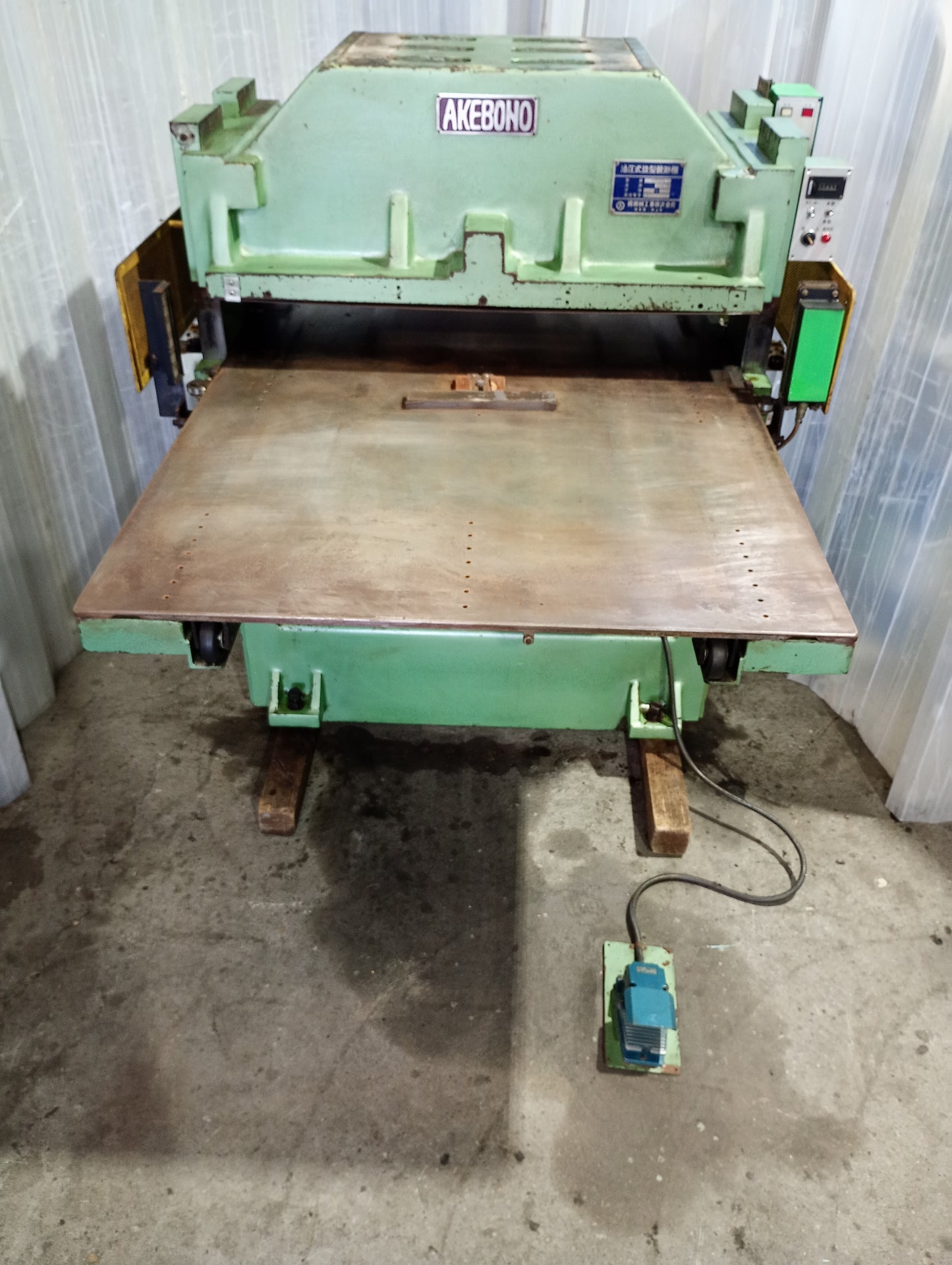 曙機械工業 OP-35 油圧プレス機 110t 範囲1100x750mm akebonokikaikogyo1-op35-4059