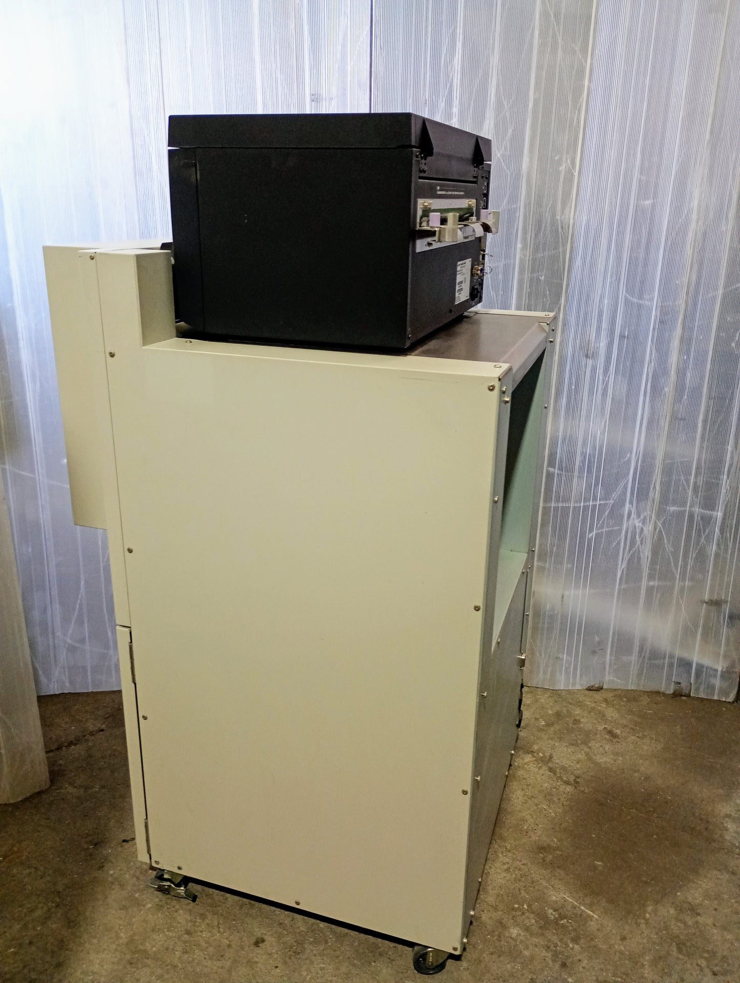 サトー　SG112T　ラベルプリンター ＋ CTS110W スタッカー sato1-sg112t-4001
