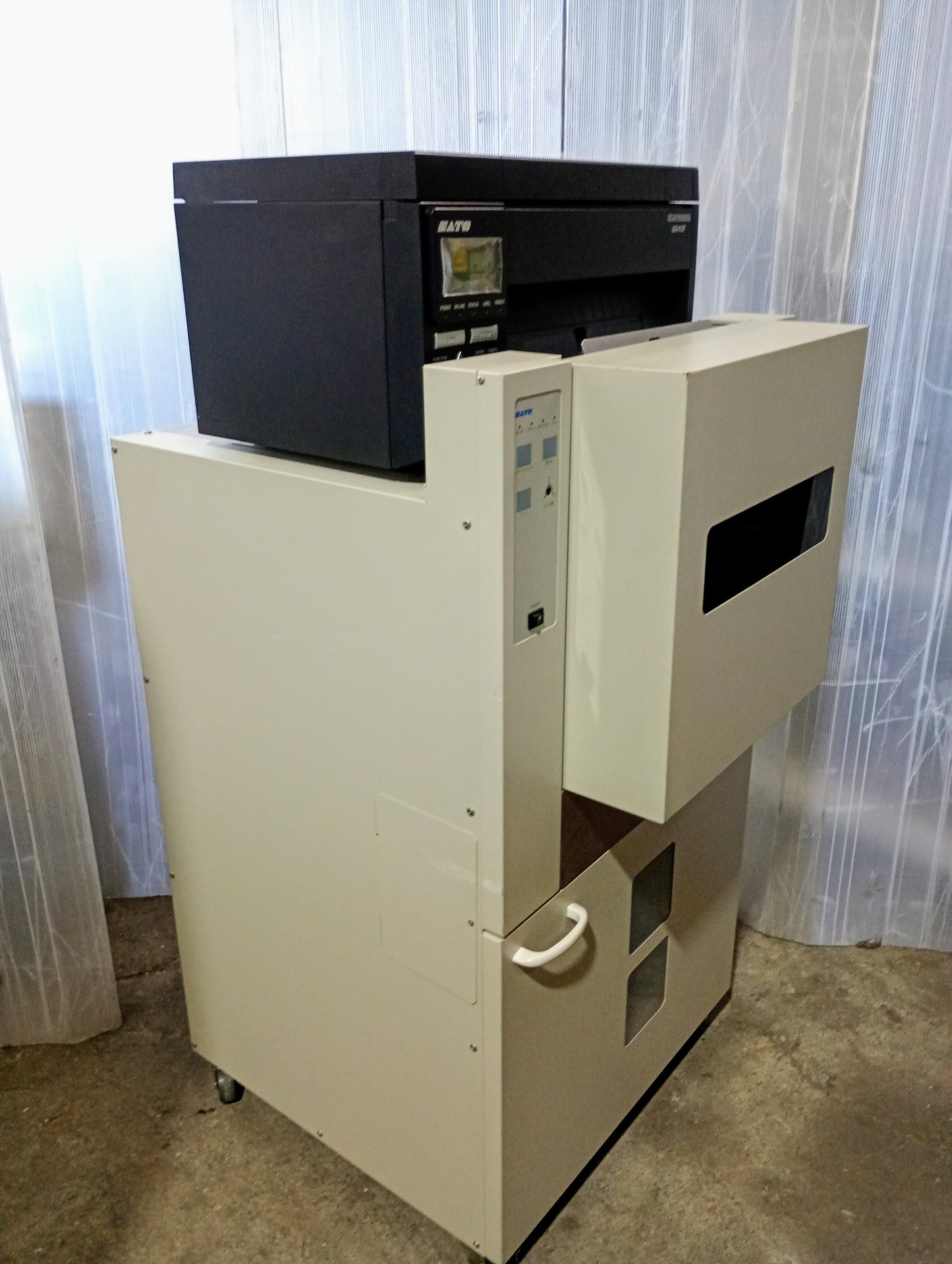 サトー　SG112T　ラベルプリンター ＋ CTS110W スタッカー sato1-sg112t-4001