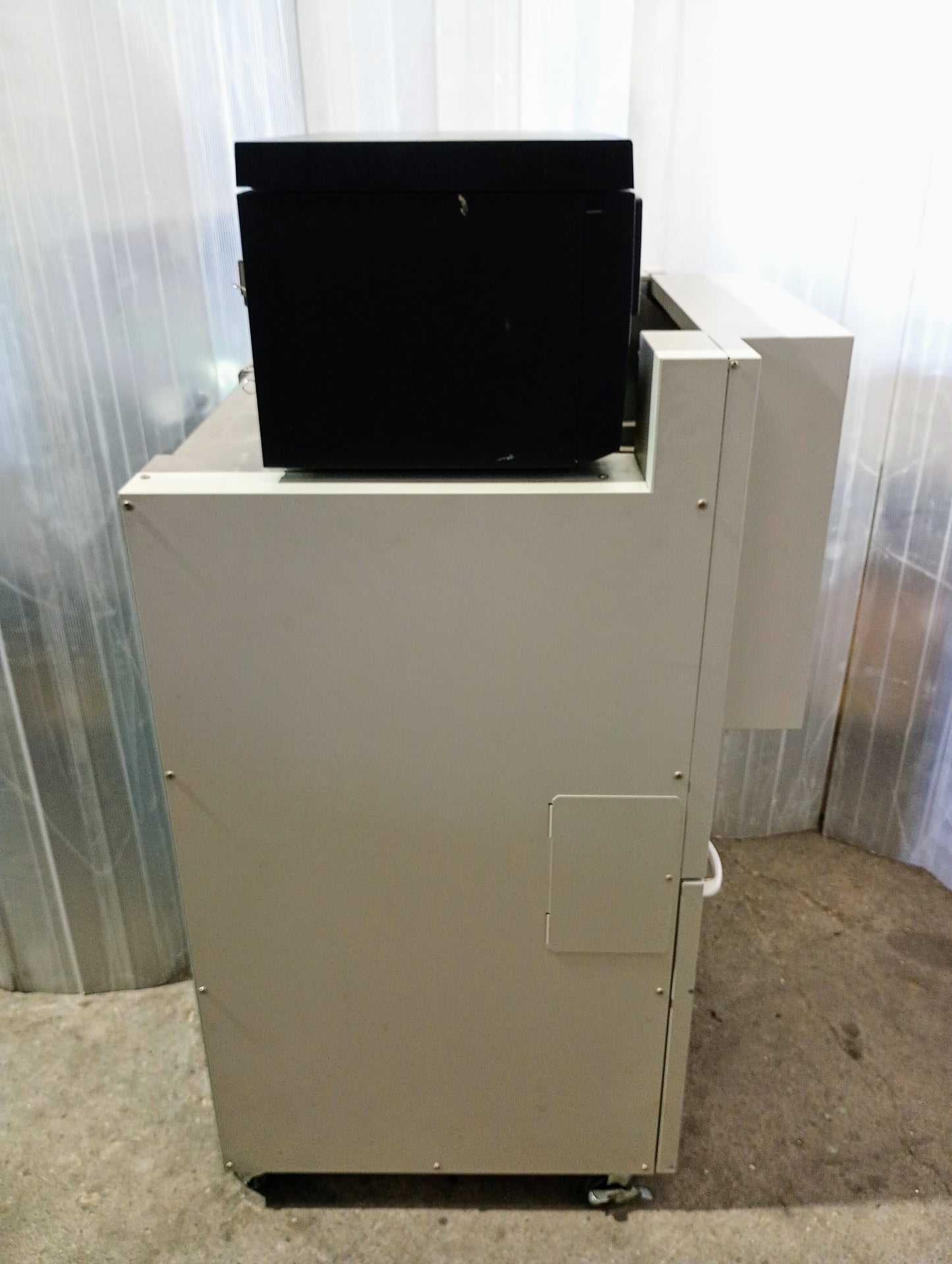 サトー　SG112T　スキャントロニクス ラベルプリンター + CTS110W スタッカー sato1-sg112t-8301