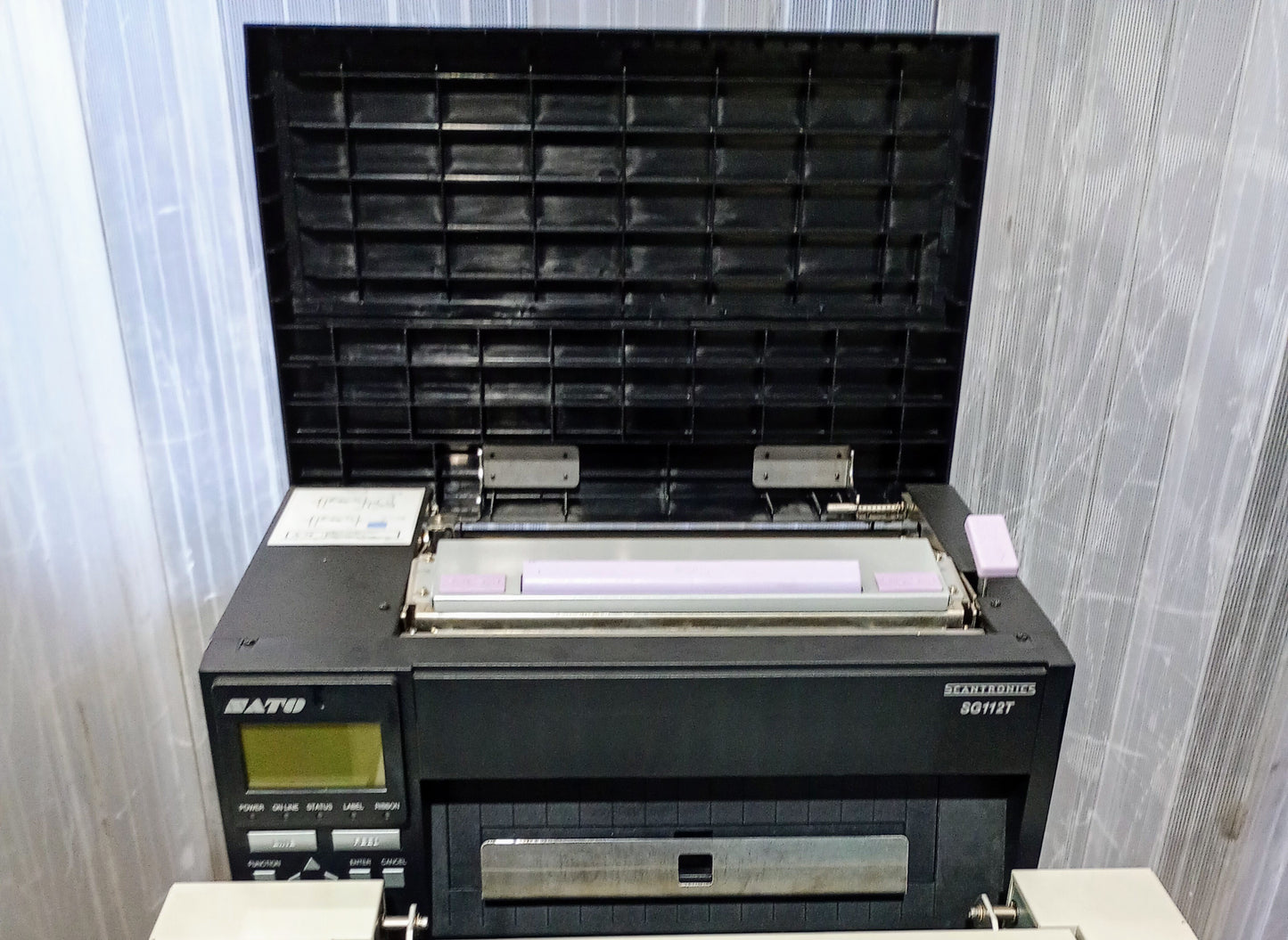 サトー　SG112T　スキャントロニクス ラベルプリンター + CTS110W スタッカー sato1-sg112t-8301