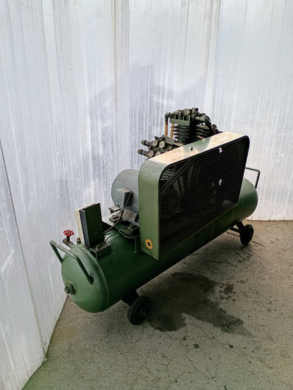 ダイワエアー　DC-D9D 3.7kw　コンプレッサー3気筒