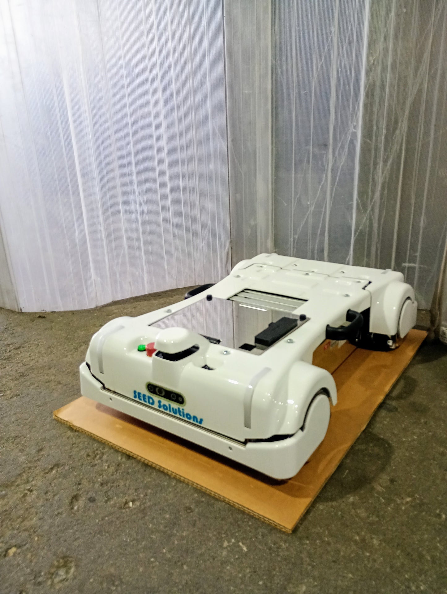 ＴＨＫ SEED Mover TypeG1 自律搬送ロボット台車 thk1-seedmovertypeg1-6001