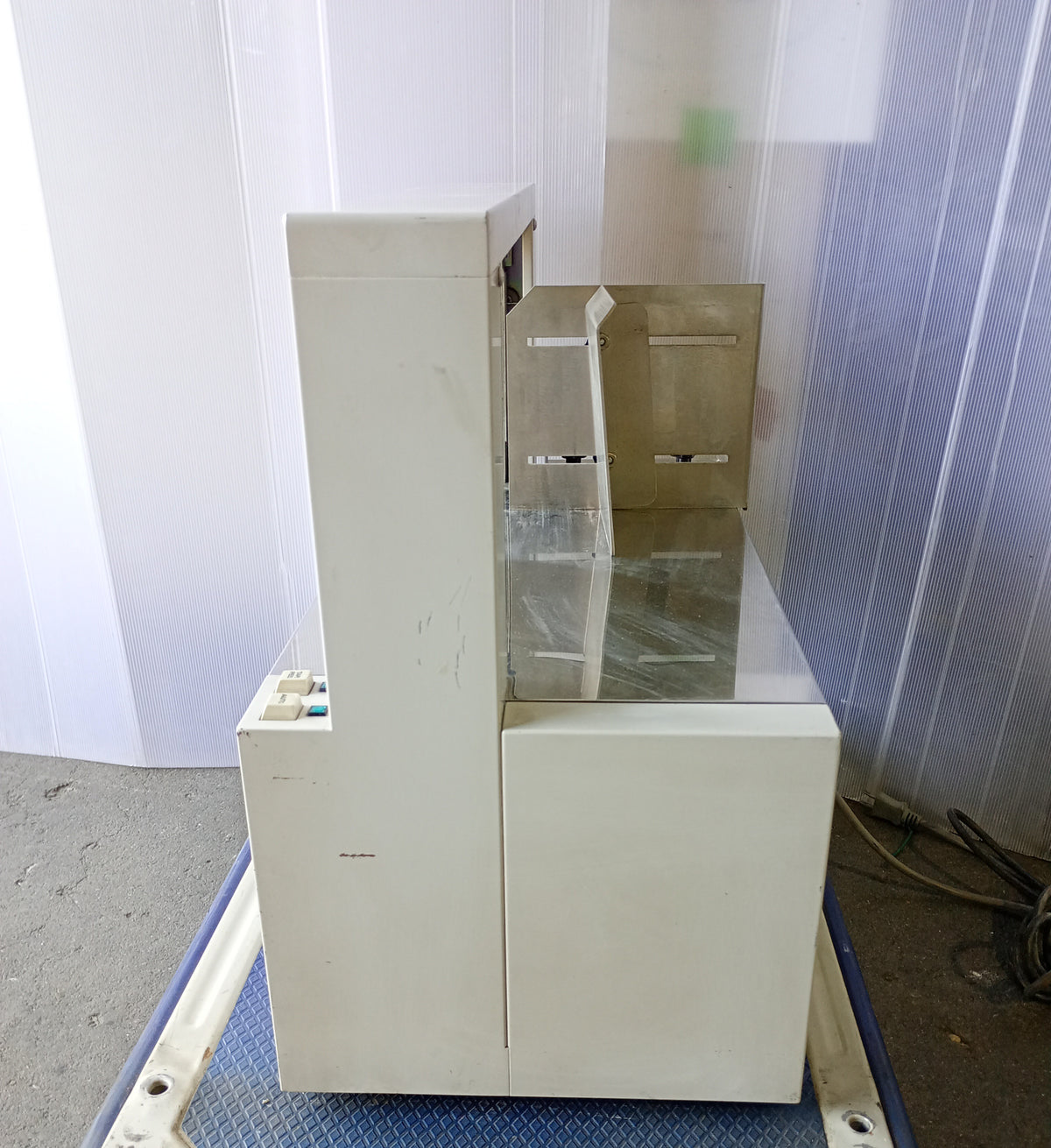 中古 ウチダテクノ テーピットWⅡ 帯掛機 テープ掛け機 包装機