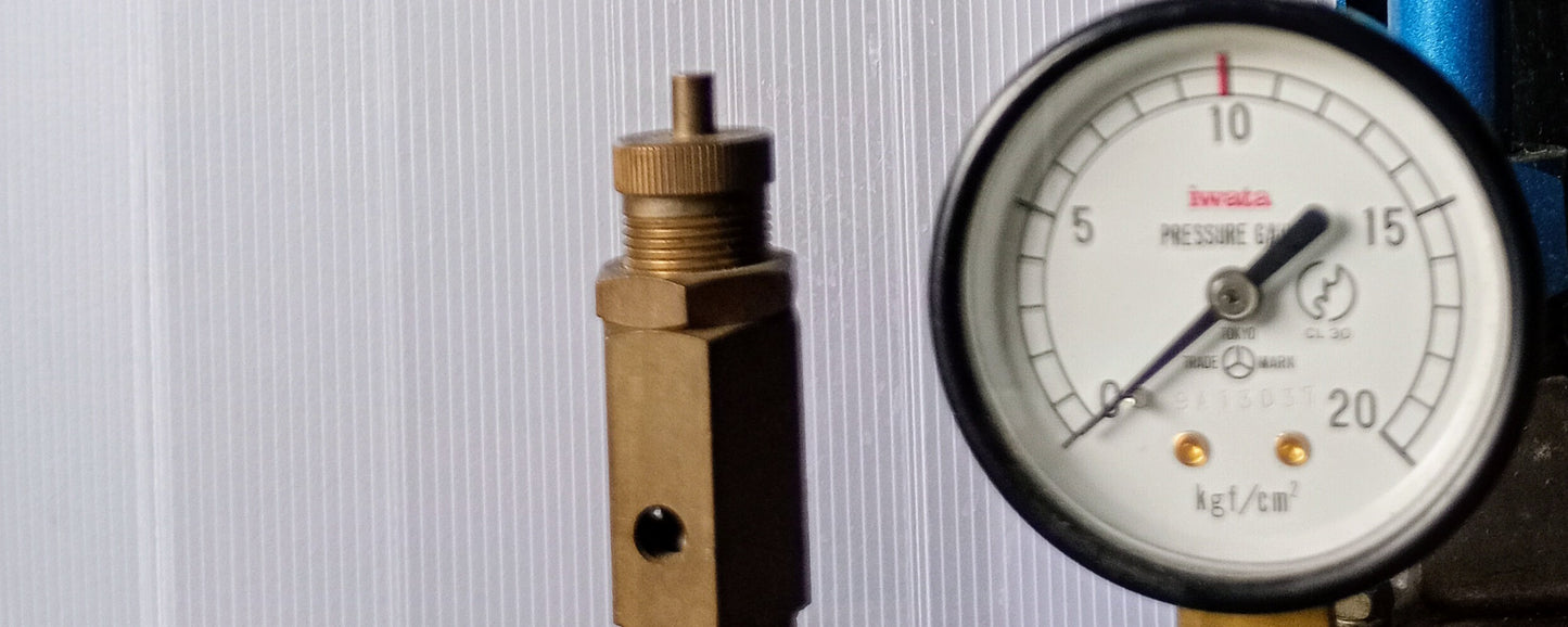 岩田塗装機工業(現アネスト岩田) SP-22PB レシプロコンプレッサー