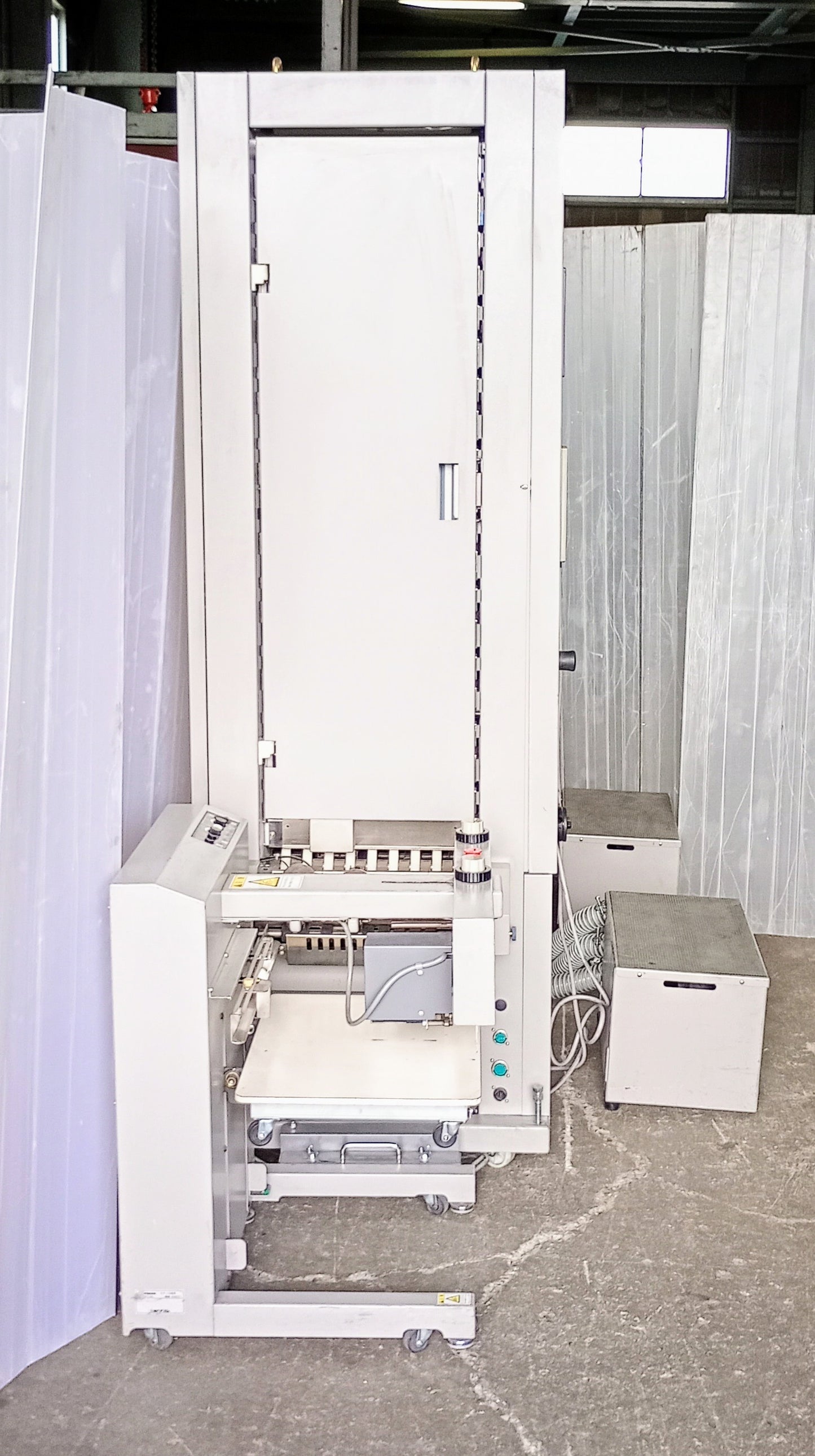 ホリゾン VAC-100 エア式丁合機 2タワー＋スタッカー　horizon1-vac100-8001